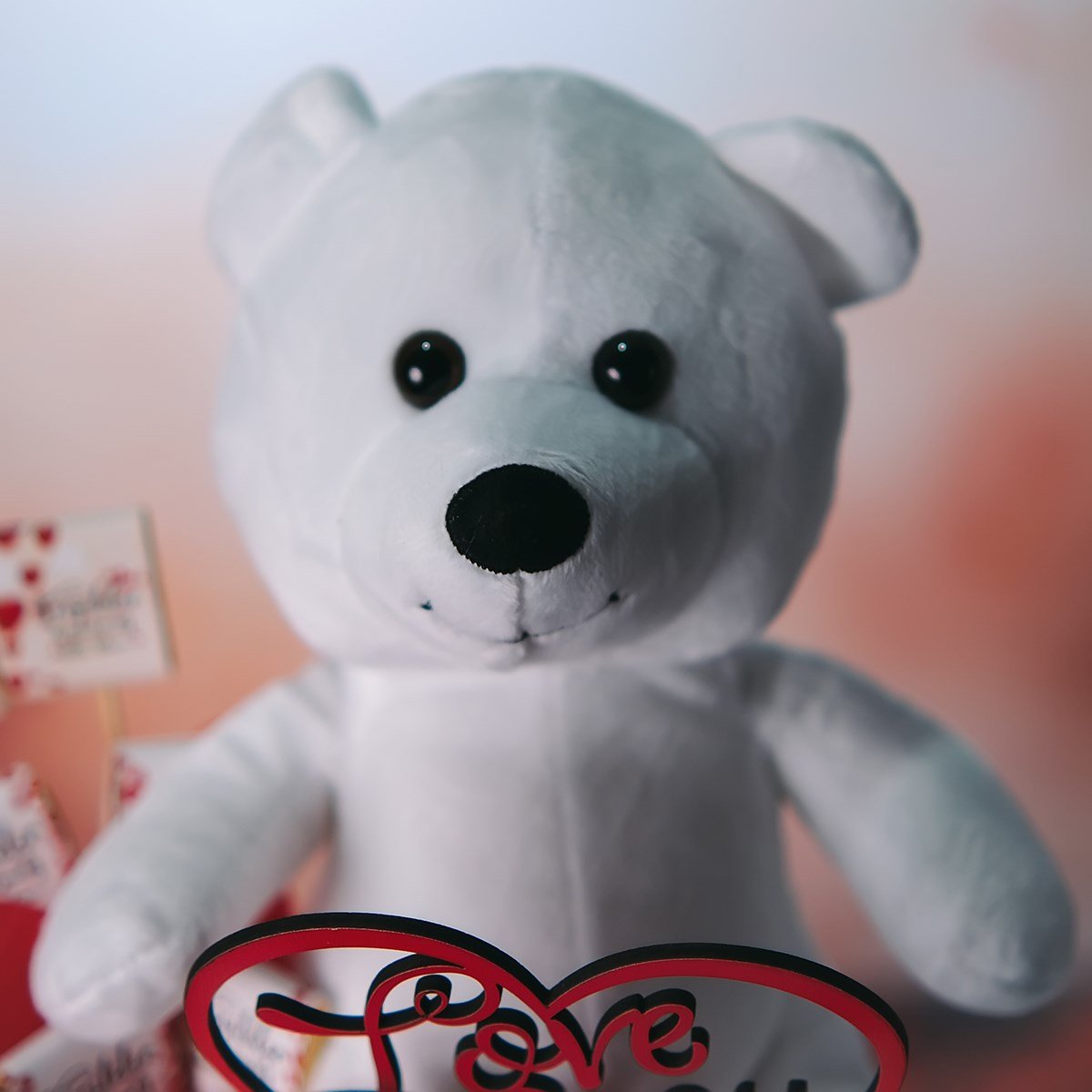 Ayıcıklı Ahşap Kalpli Tablet ve Napoliten Çikolata