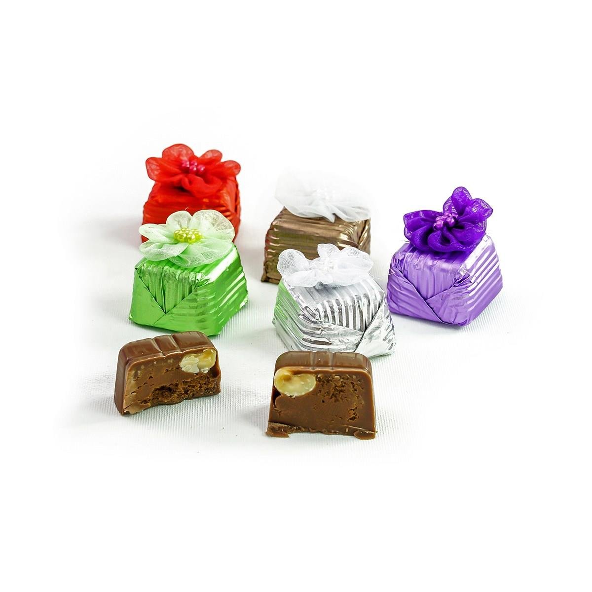 Dökme Çiçek Dekorlu Taş Çikolata Mix (1 Kg)