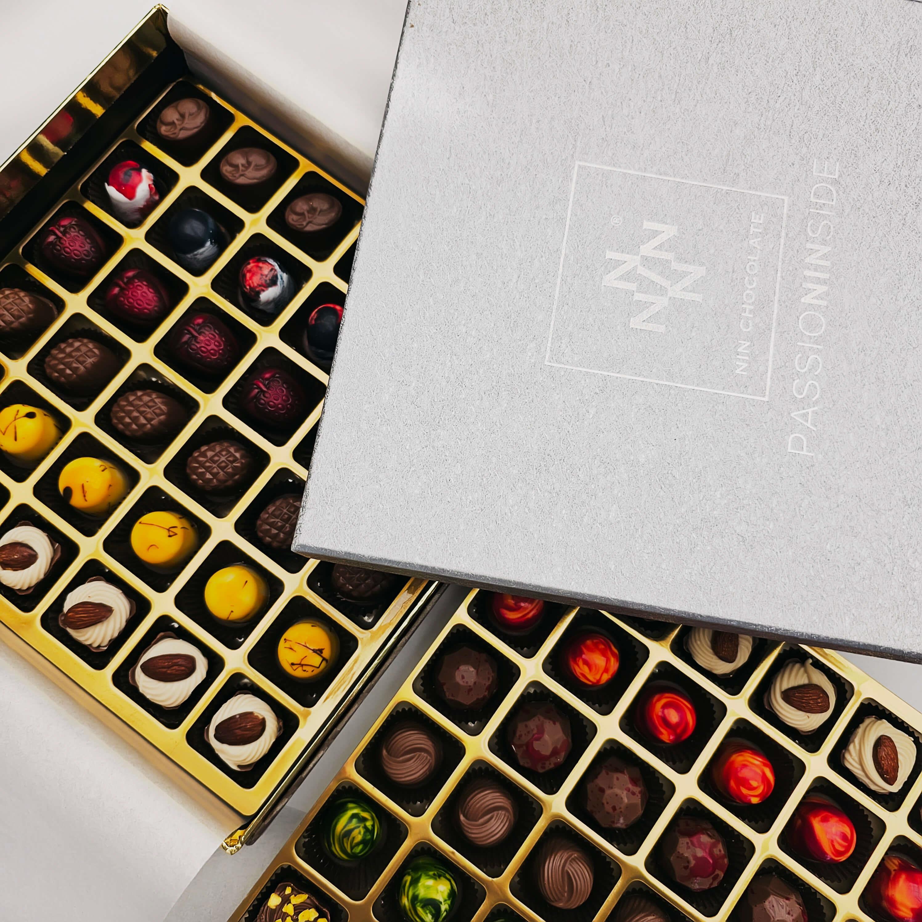 Nin Açık Gri Kutu Spesiyal Çikolata 72 Adet