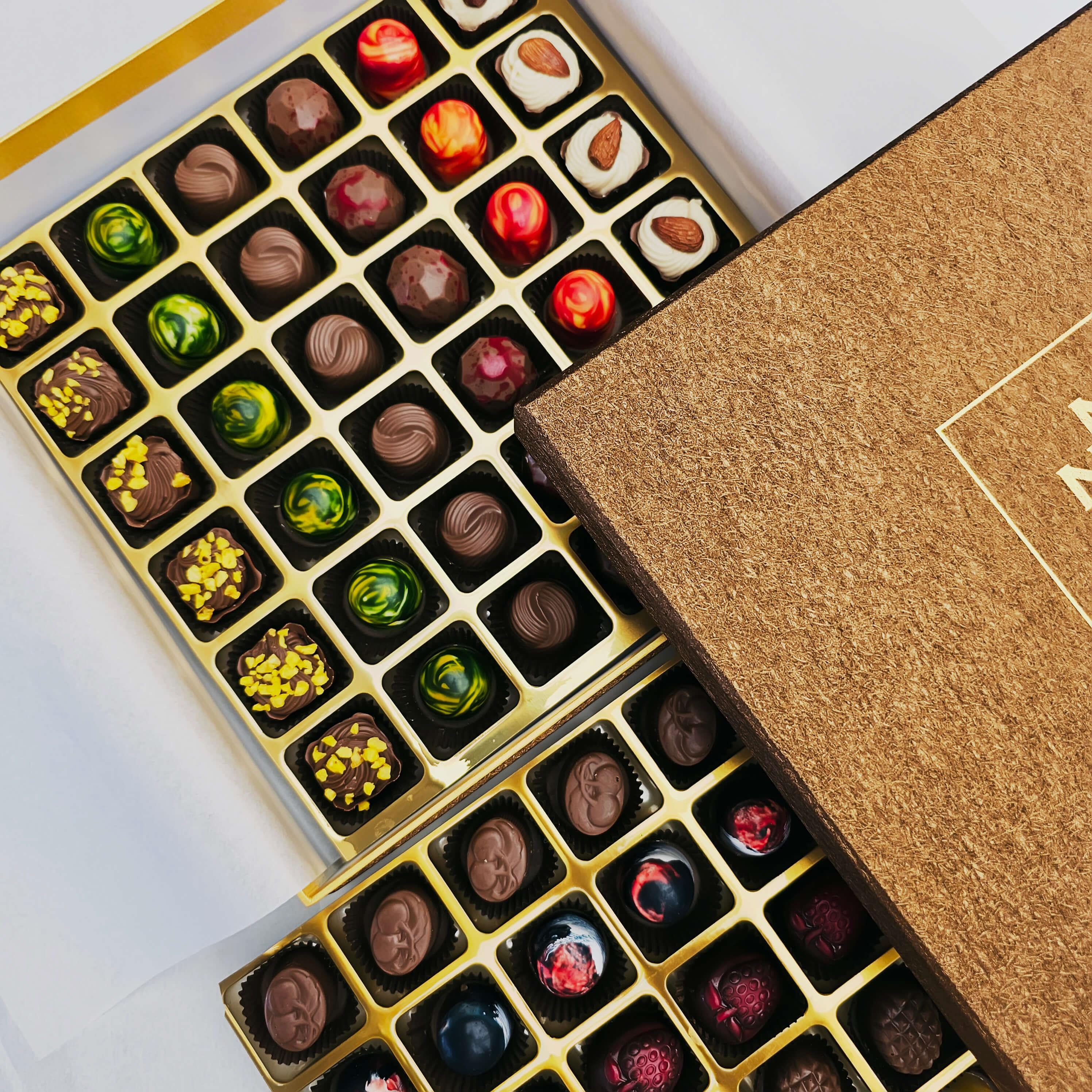 Nin Açık Kahverengi Kutu Spesiyal Çikolata 72 Adet