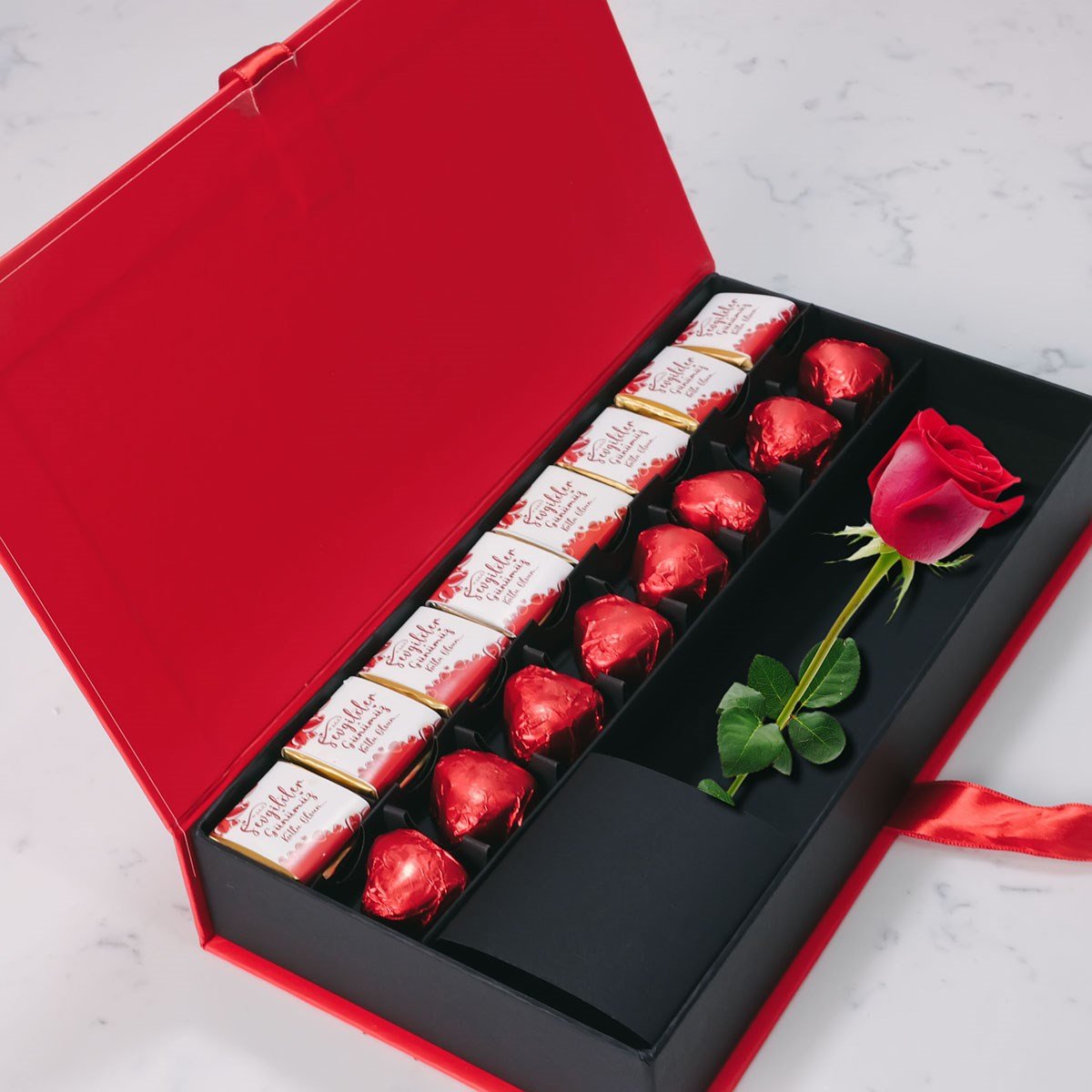 NIN Aşk Çikolata Kutusu Yaldızlı ve Madlen