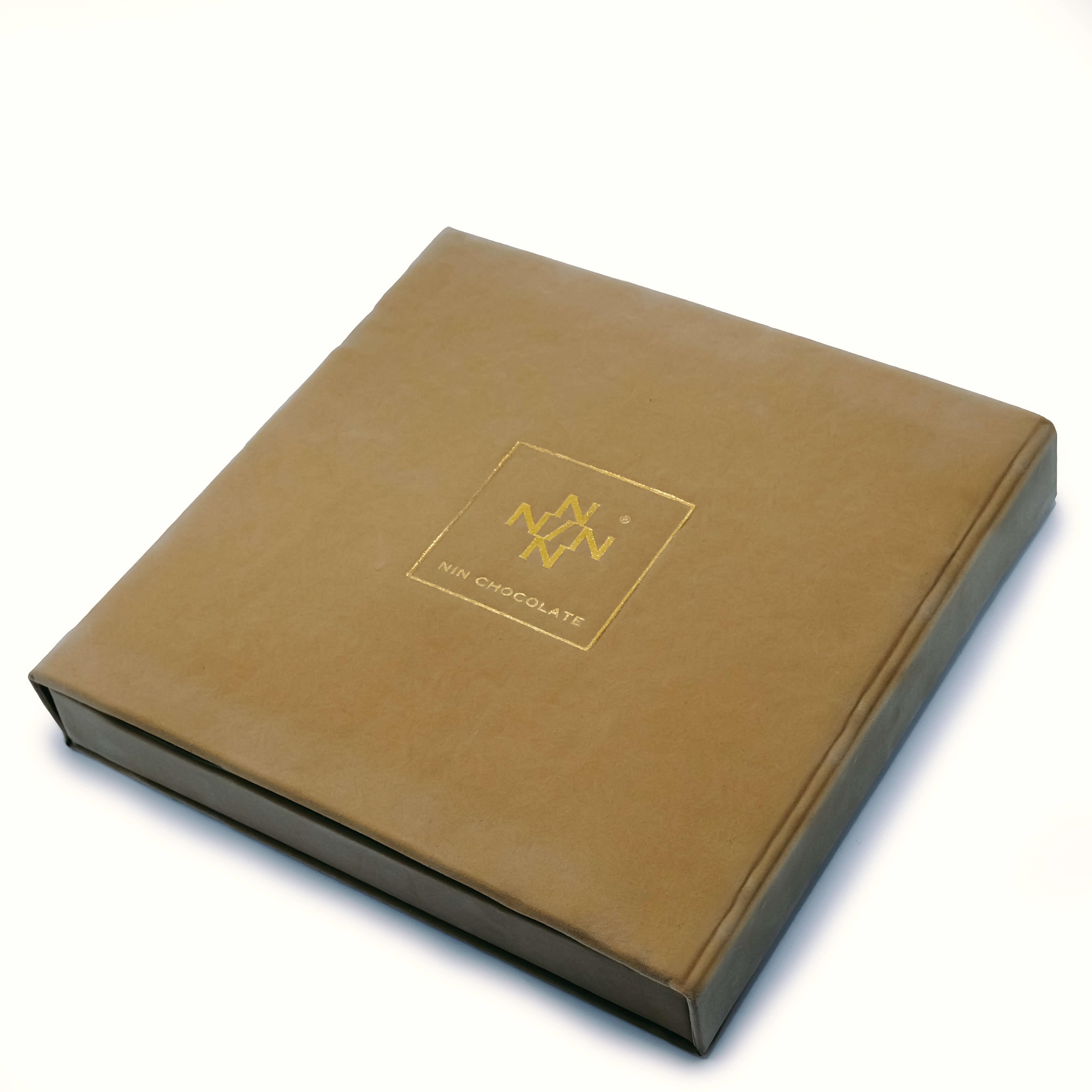 Nin Bej Kadife Kutu Spesiyal Çikolata 36 Adet