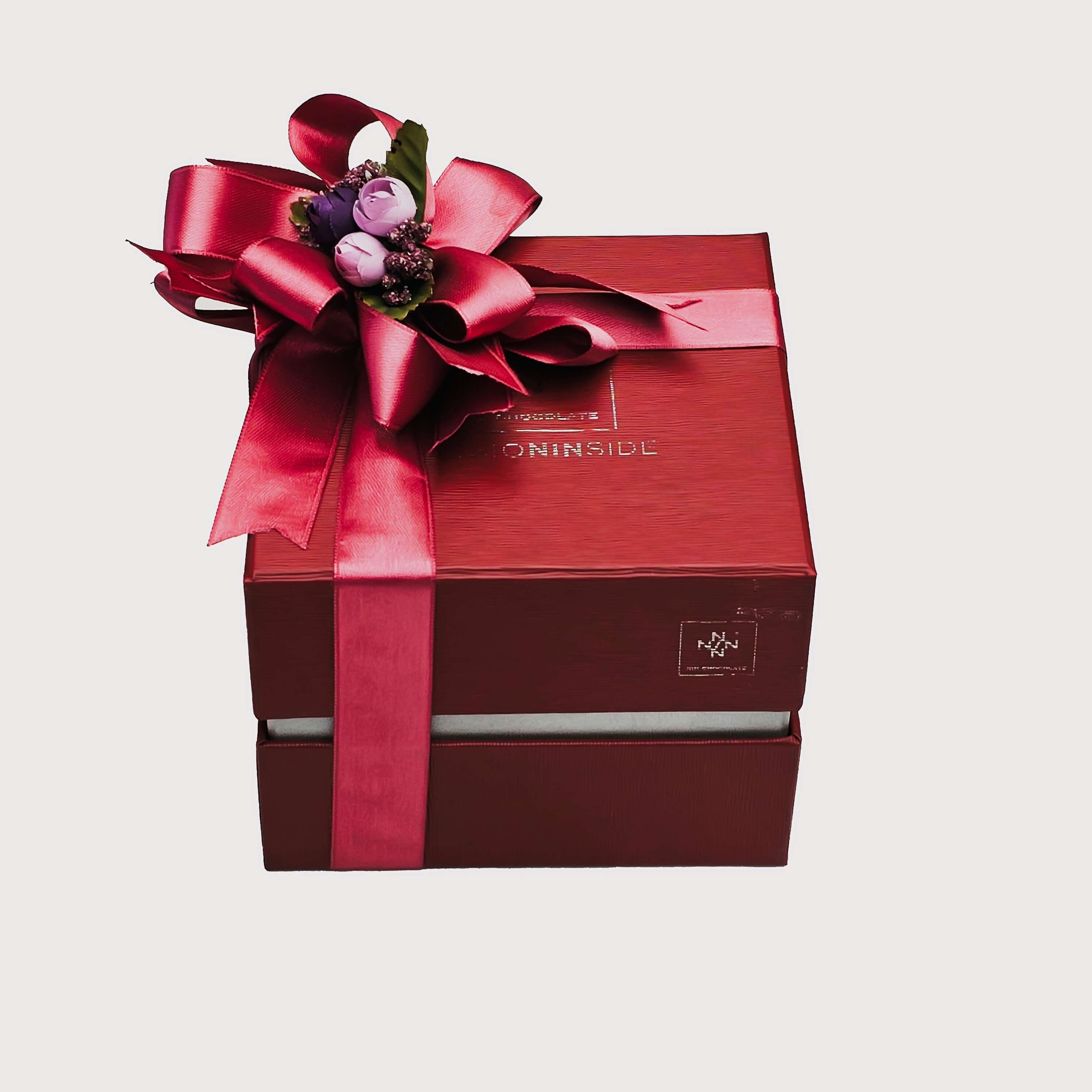 Nin Bordo Kutu Spesiyal Çikolata 27 Adet