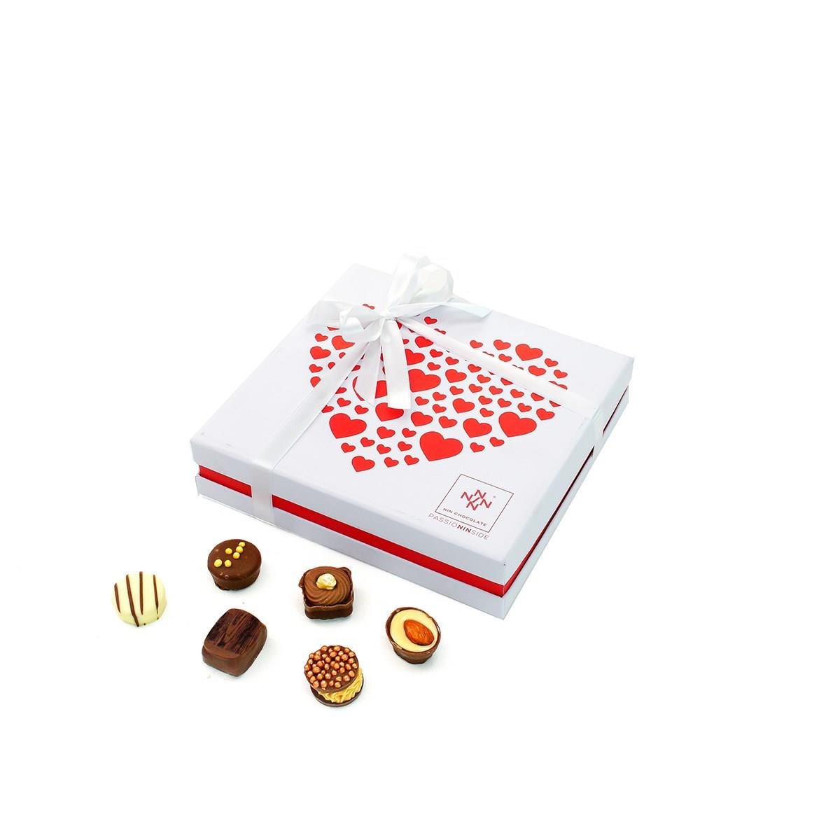 NIN KALPLİ Karışık El Yapımı Çikolata 25'li Paket