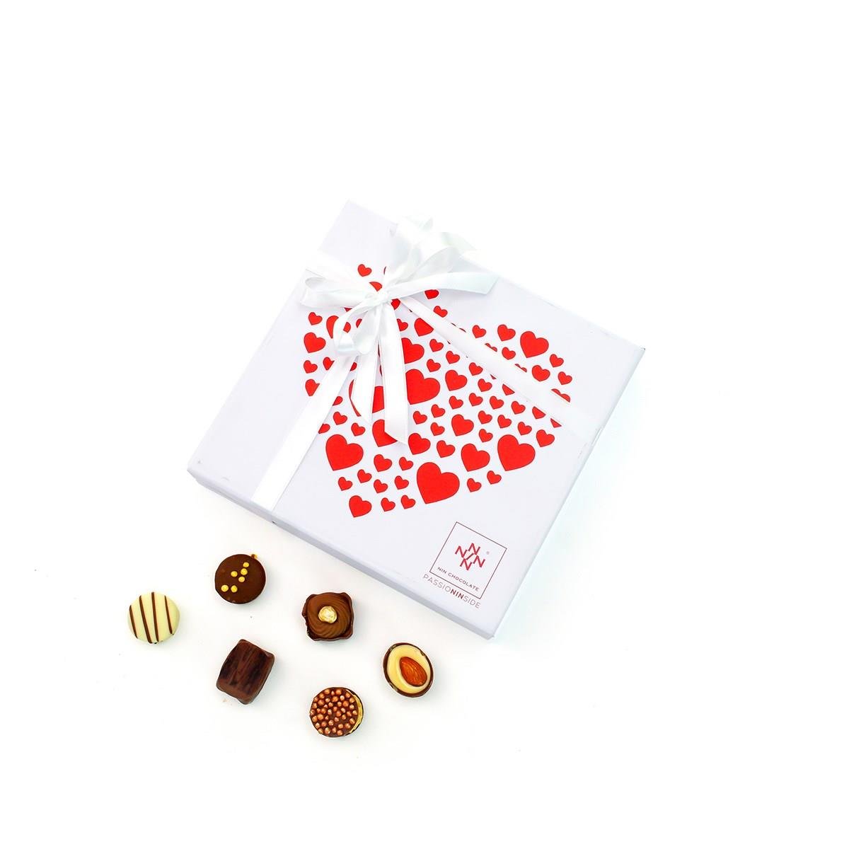 NIN KALPLİ Karışık El Yapımı Çikolata 25'li Paket