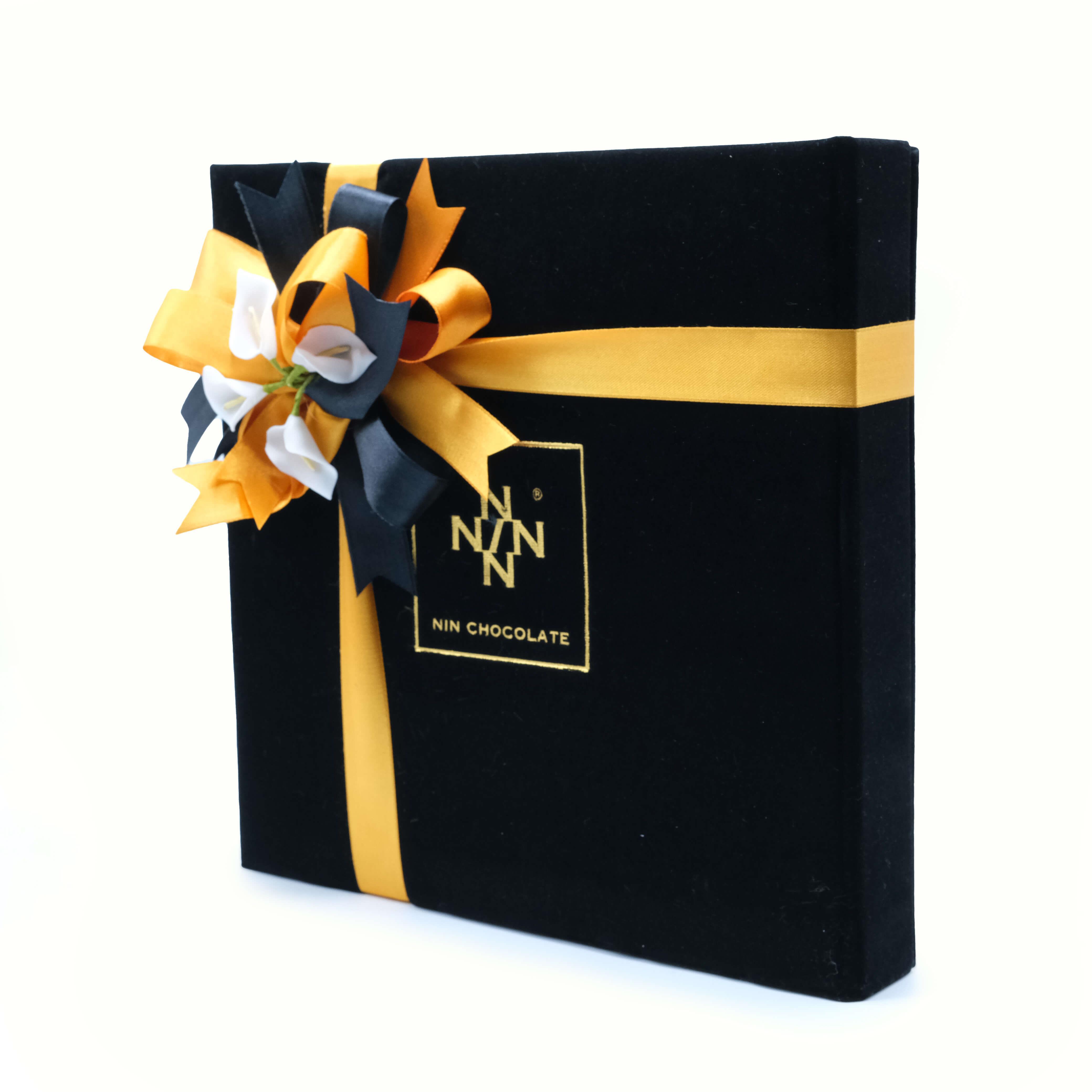 Nin Siyah Kadife Kutu Spesiyal Çikolata 36 Adet