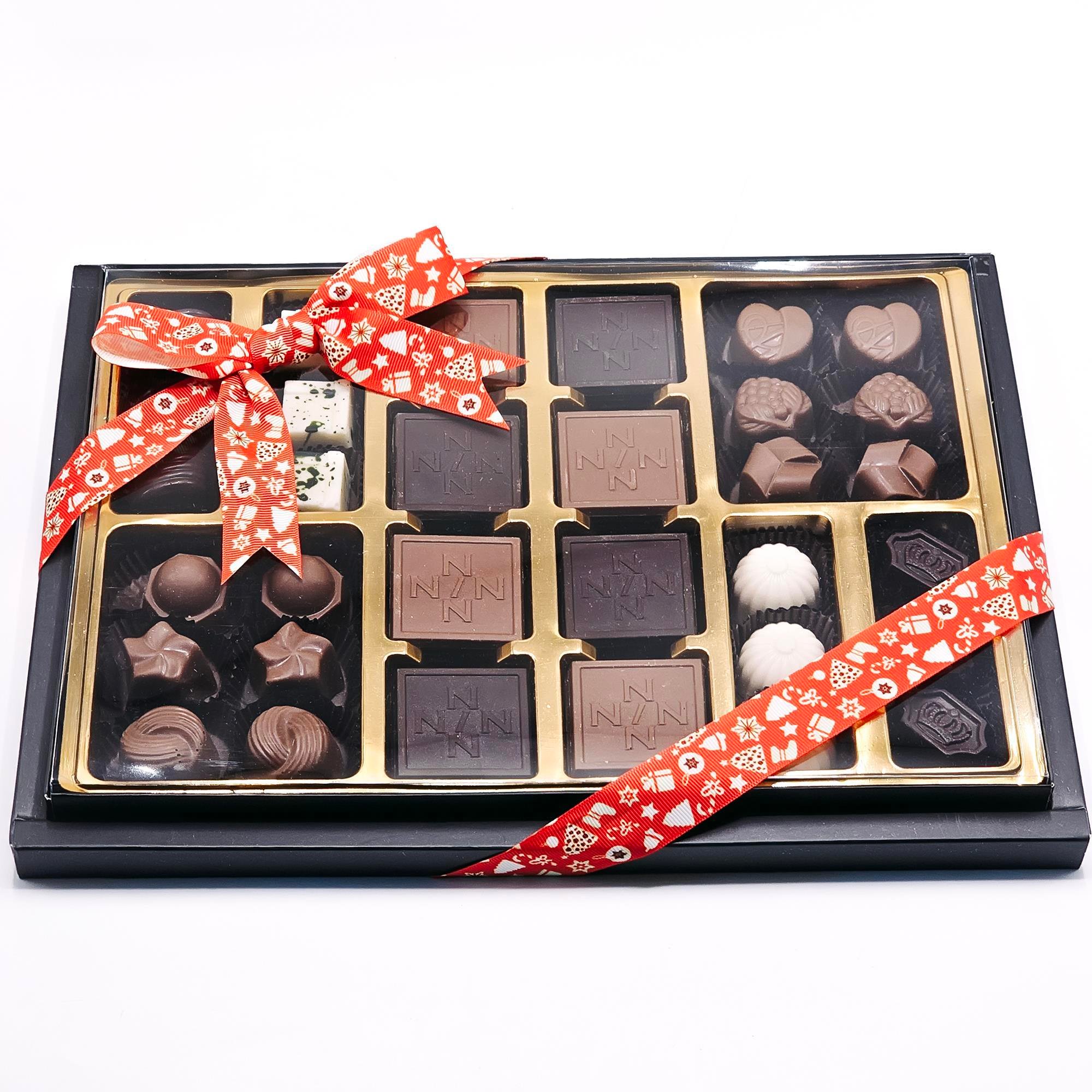 Özel Spesiyal ve Madlen Karışık Çikolata Kutusu