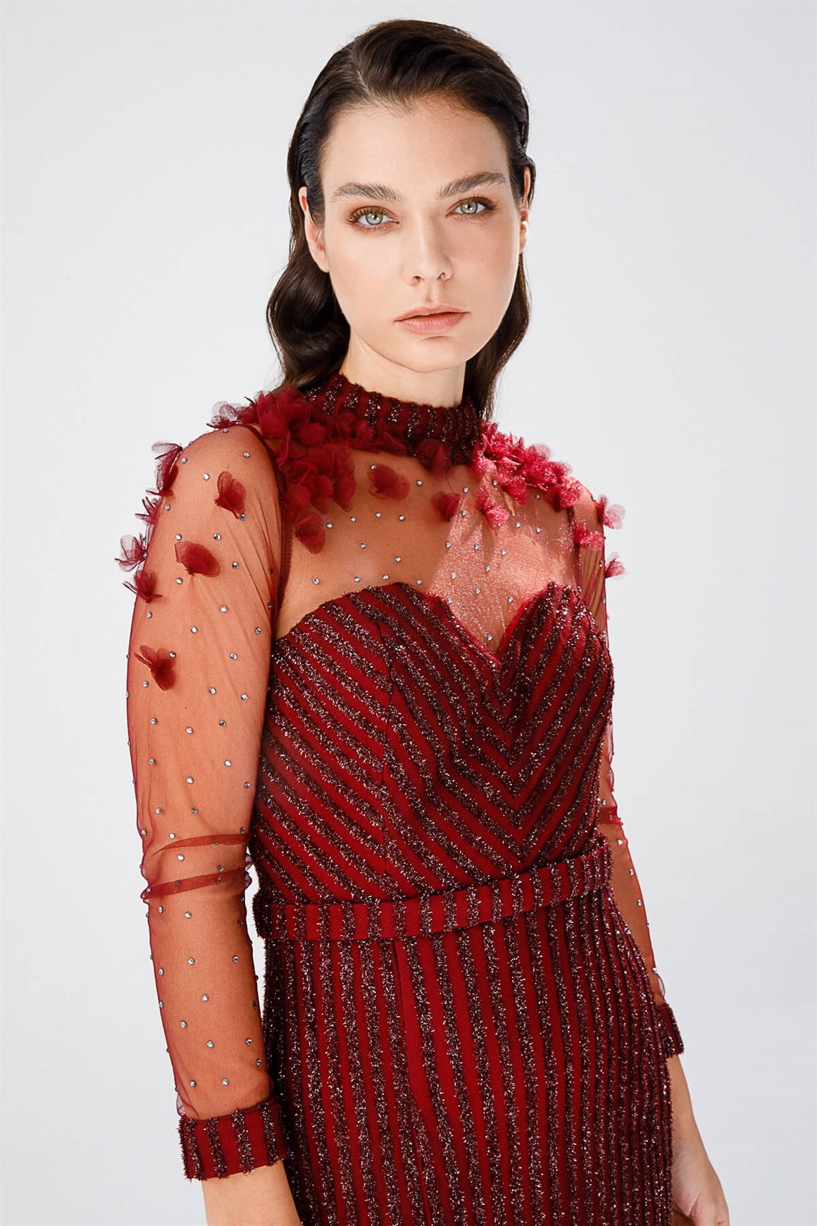 Balık Kesimli, Tül Ve Dantelden Oluşan Şık Abiye Elbise  Bordo