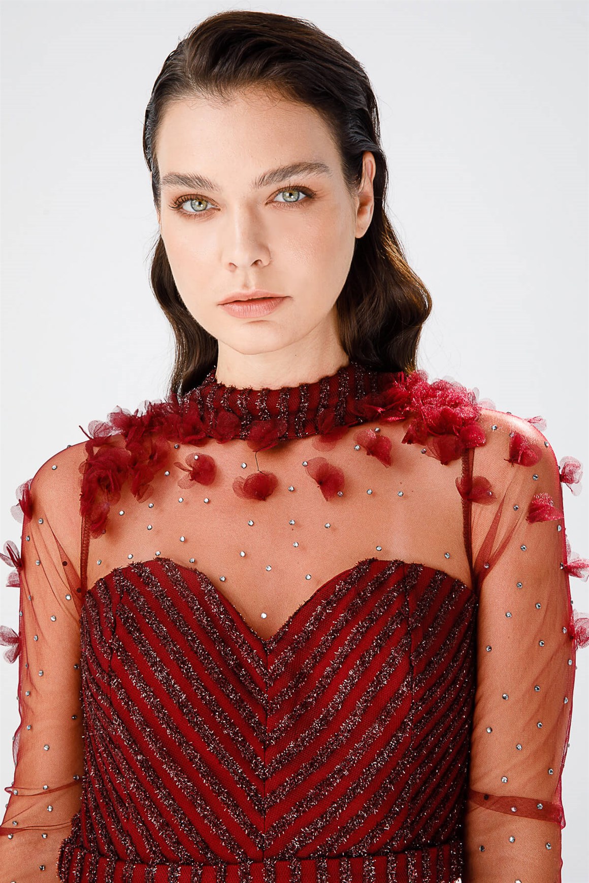 Balık Kesimli, Tül Ve Dantelden Oluşan Şık Abiye Elbise  Bordo