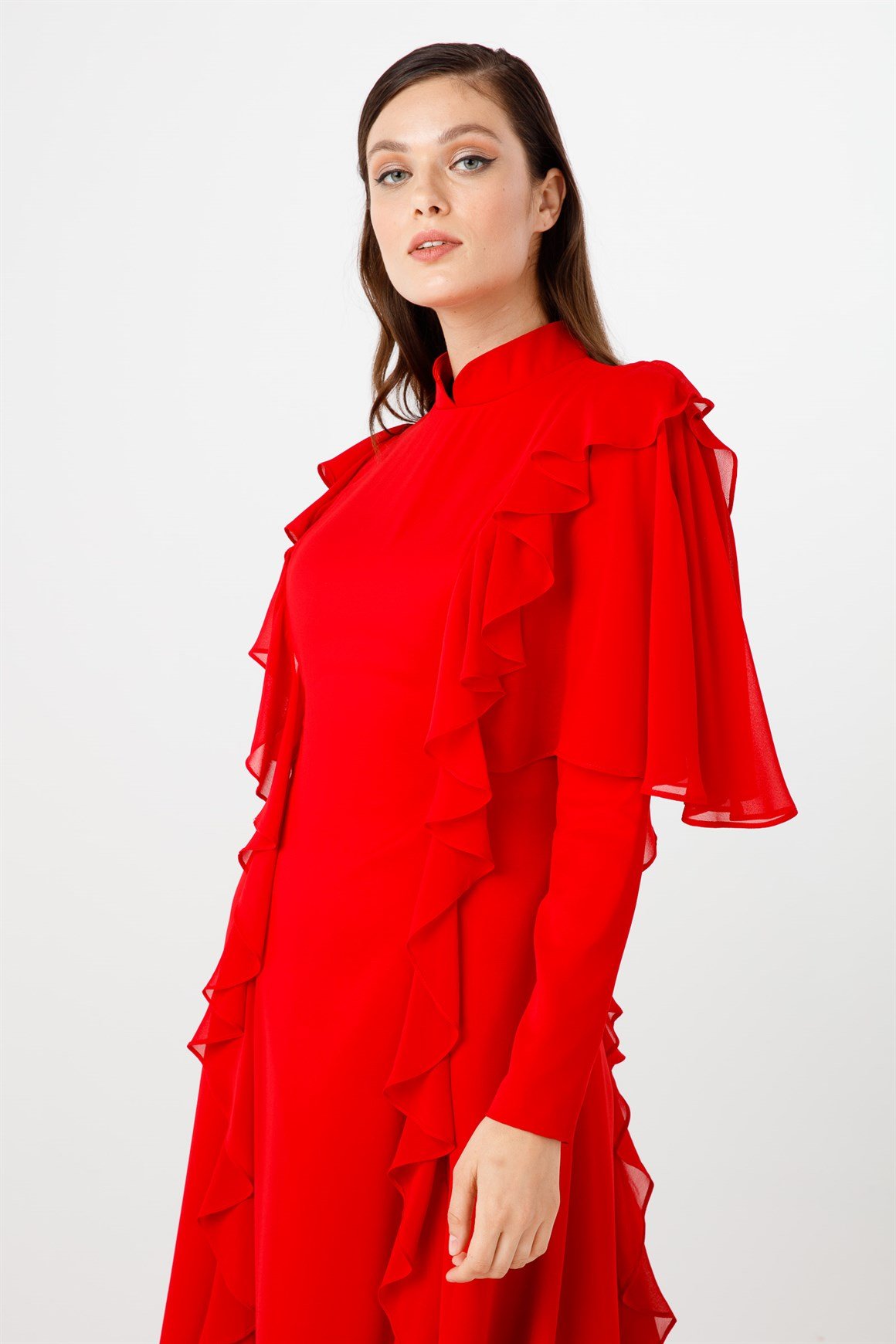 Kırmızı Hafif Balık Kesimli Omuzda Etek Ucunda Taş Ve Volan Kombinli Abiye Elbise