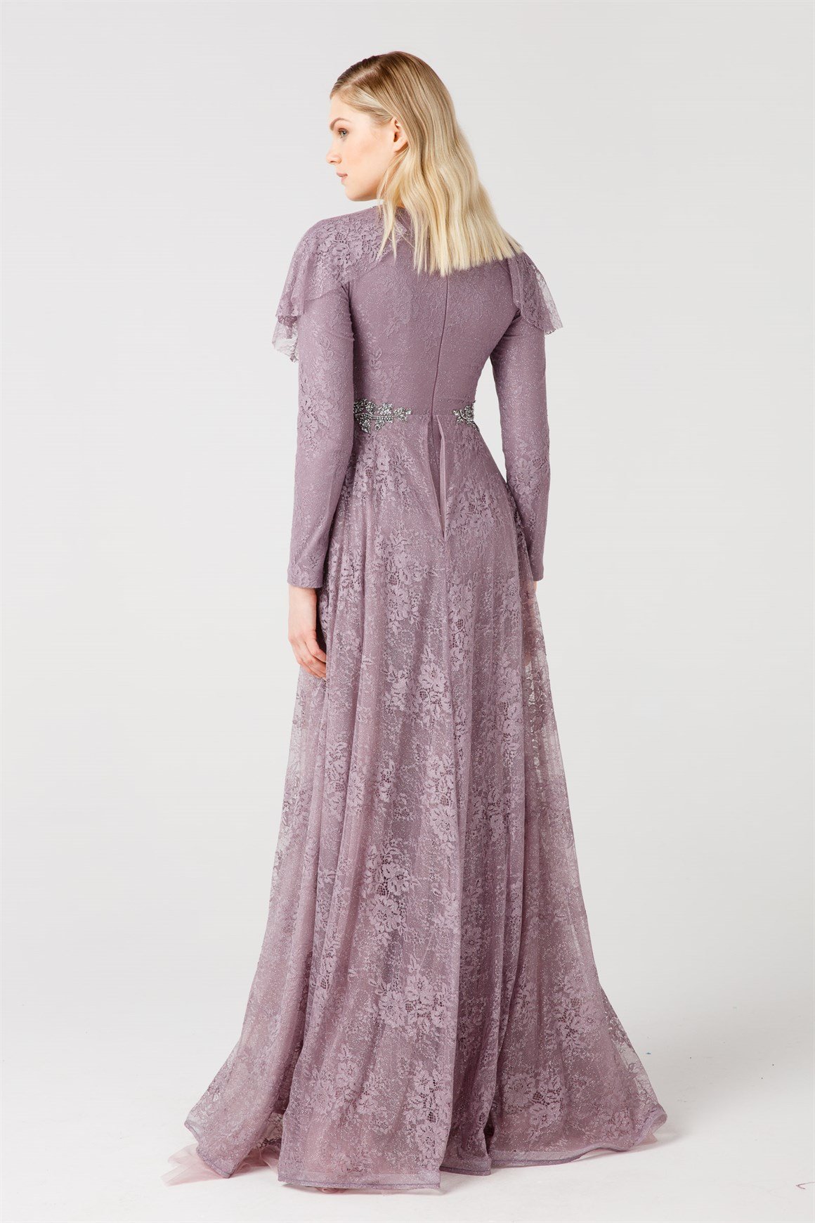 Lila Ön Bel Ve Yaka Taşlı Volan Detaylı Şık Abiye Elbise