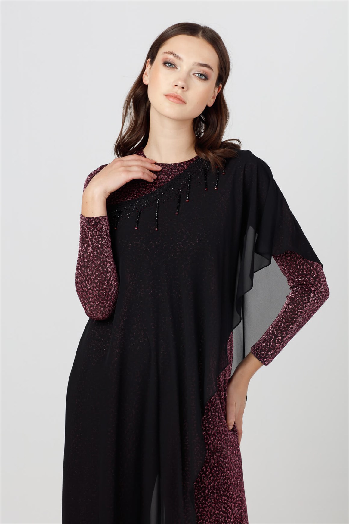 Mürdüm - Simli Desenli Şifon Pelerinli Abiye Tulum