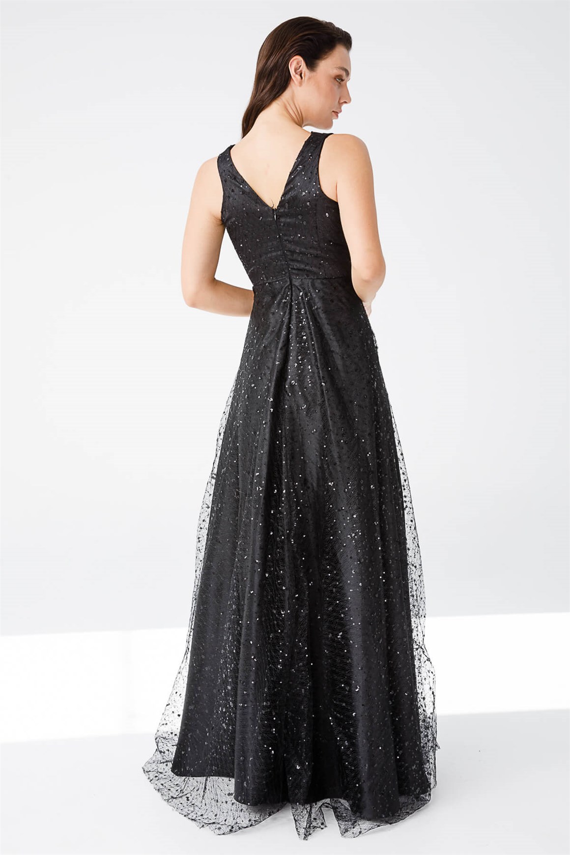 Önü Taş İşli Kiloş Etekli Pul Dantelli Abiye Elbise  Siyah