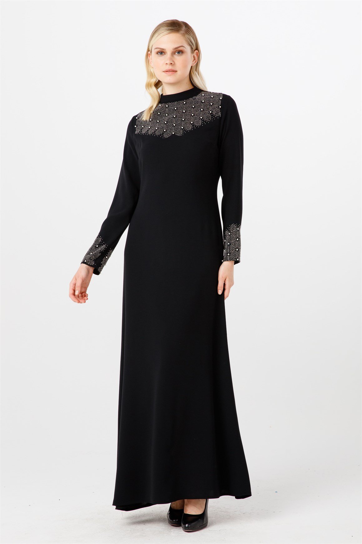 Siyah Hakim Yakalı, Kol Ve Ön Beden Taşlı Abiye