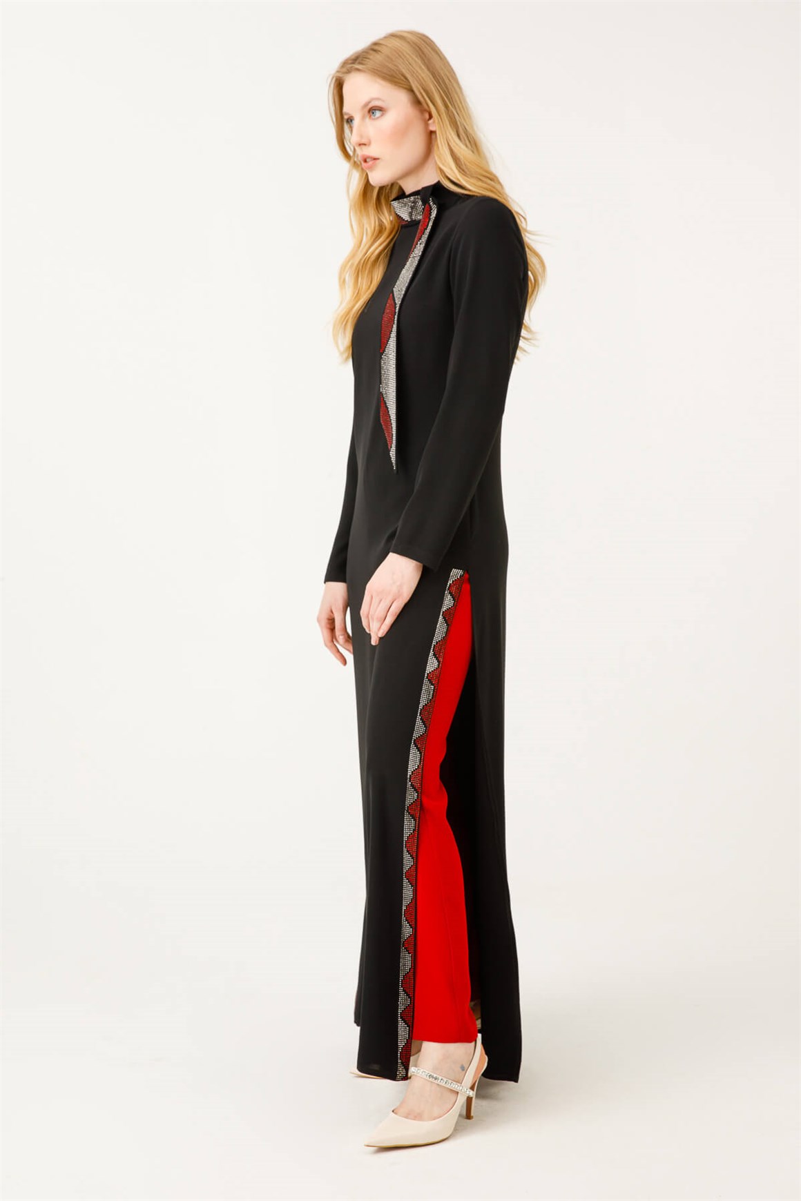 Atkı Üzeri ve Yırtmaç Kenarı Taş İşli Pantolonlu Şık Takım  Kırmızı