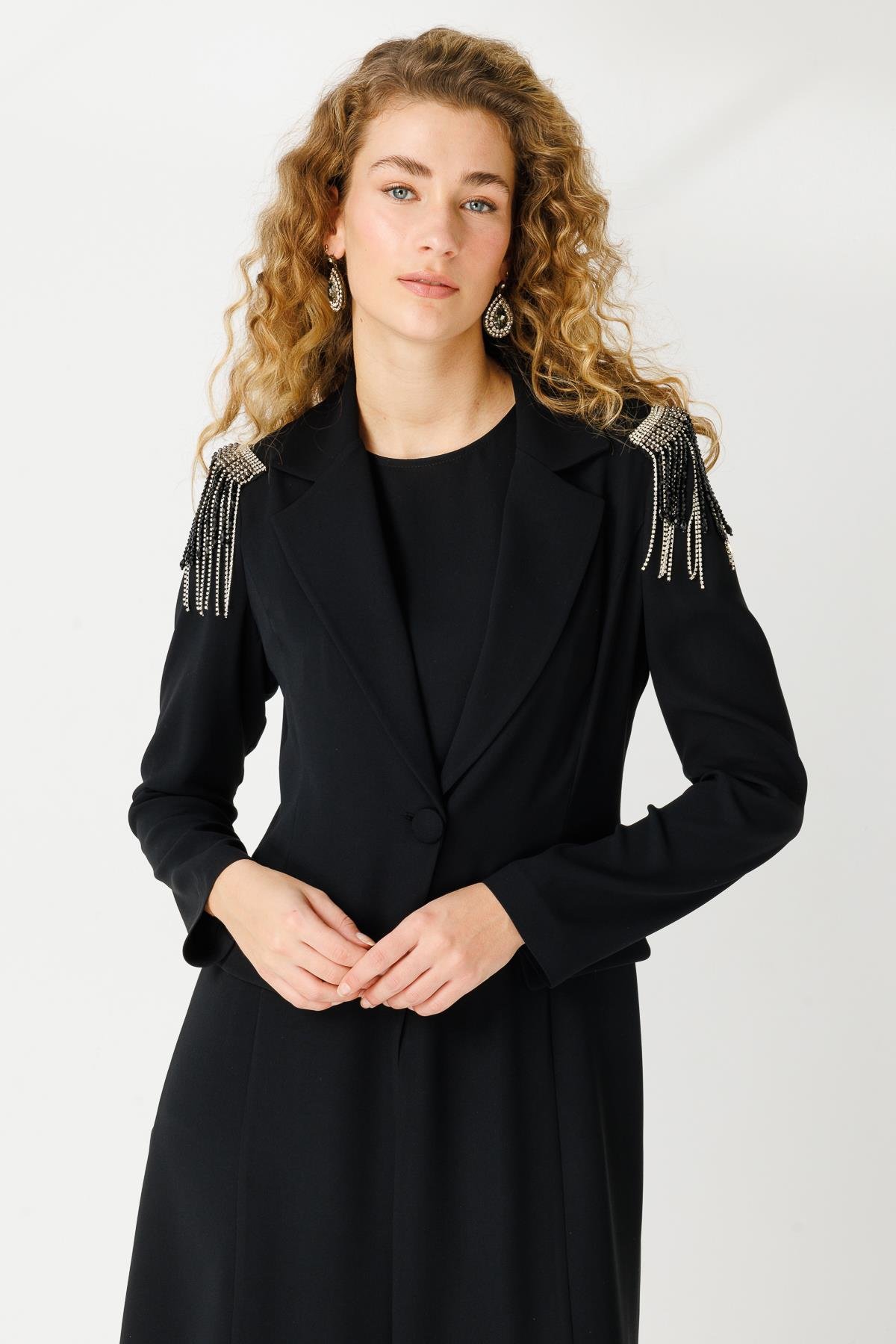 İçi Tulumlu Uzun Ceketli Omzu Taş Detaylı Takım  Siyah