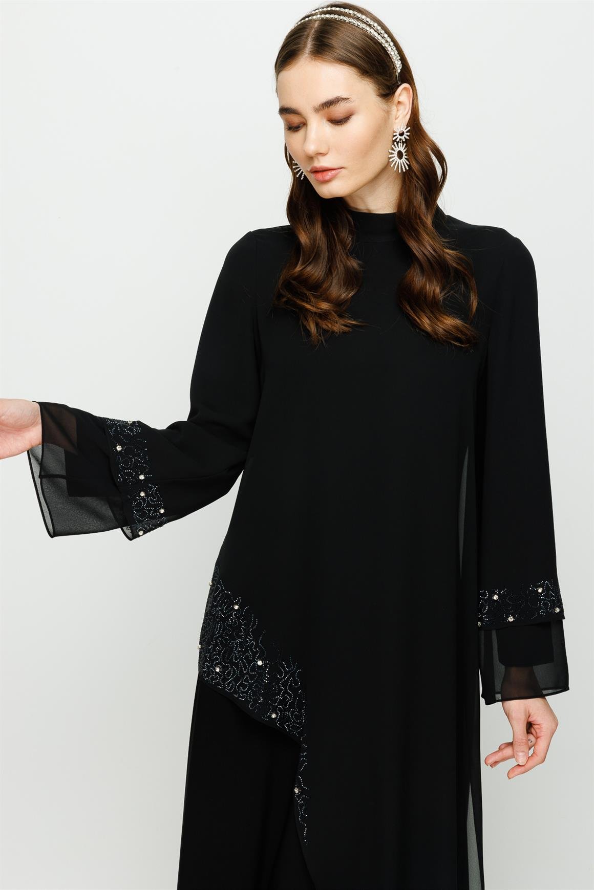 Taş Yapıştırma Detaylı İçi Sandy Dışı Şifon Elbiseli Takım  Siyah