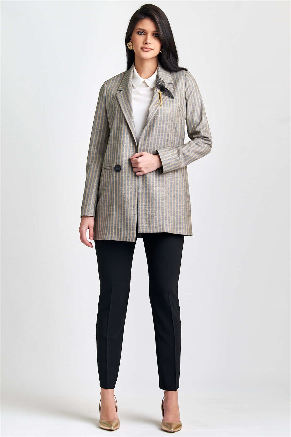 Önü Açık Kruvaze Düğmeli Ceket