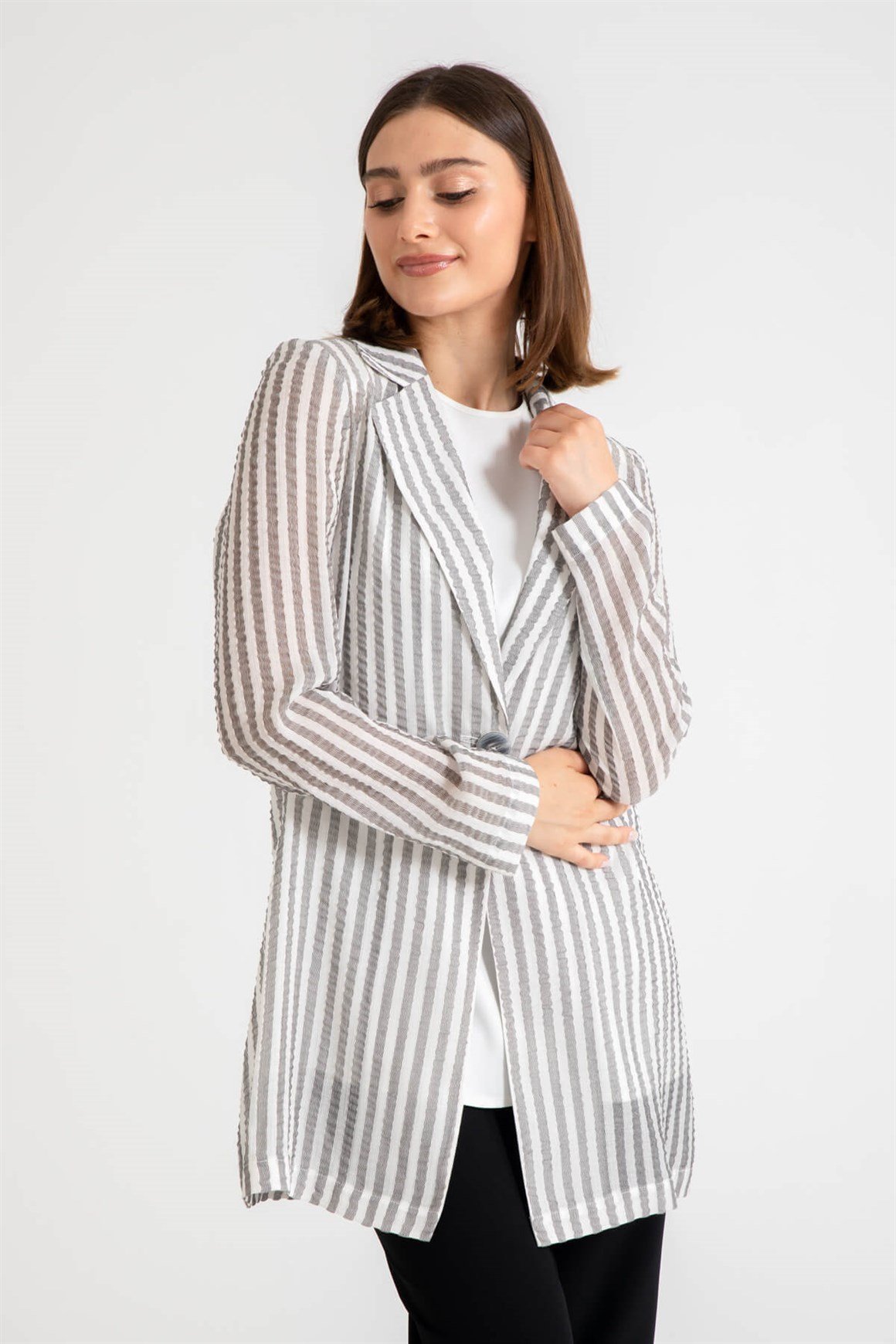 Gofre Çizgili Kumaş Rahat Kullanımlı Kurtarıcı Ceket  Gri
