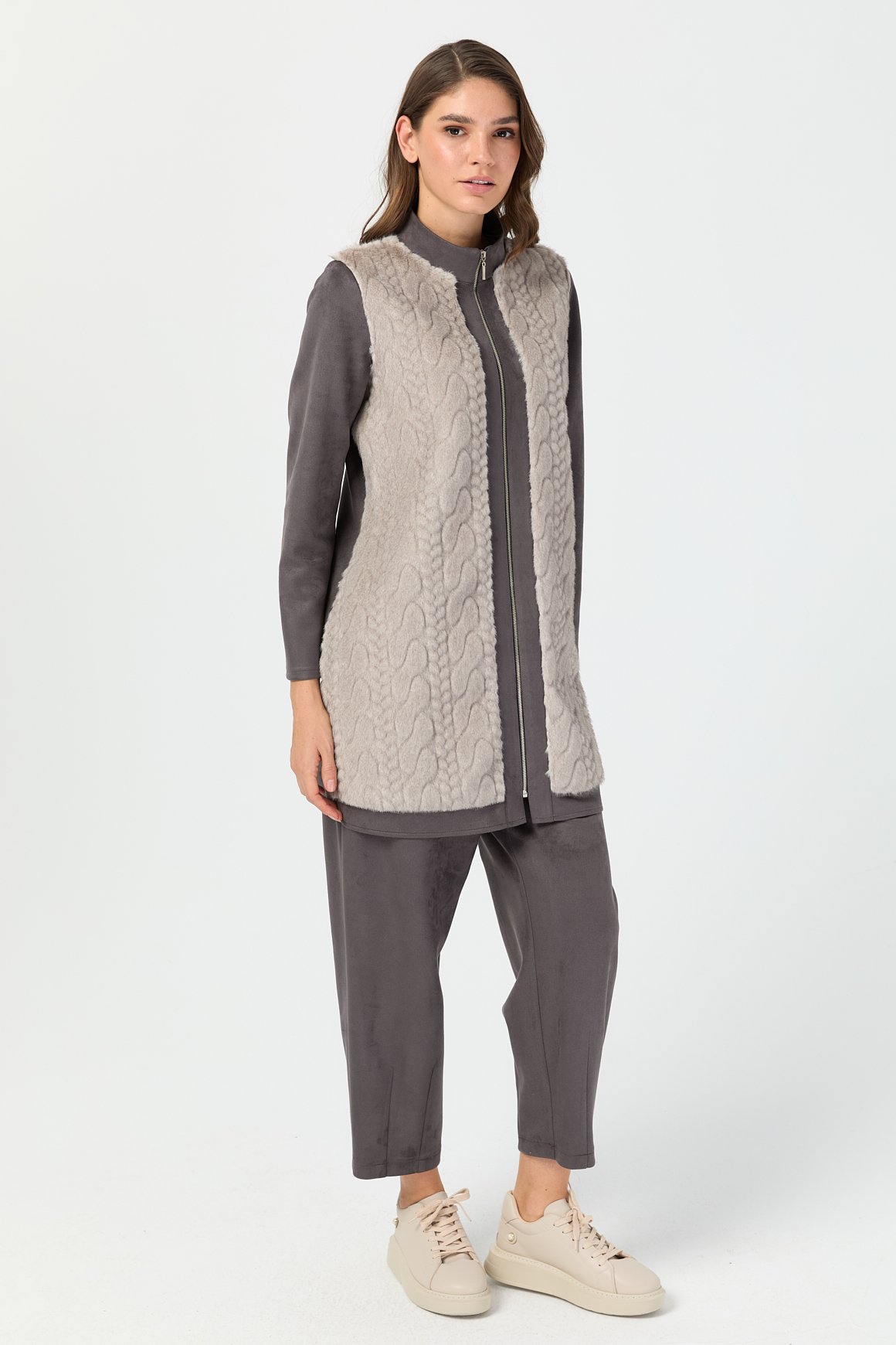 Saç Örgülü Kürk Detaylı Ceket  Gri