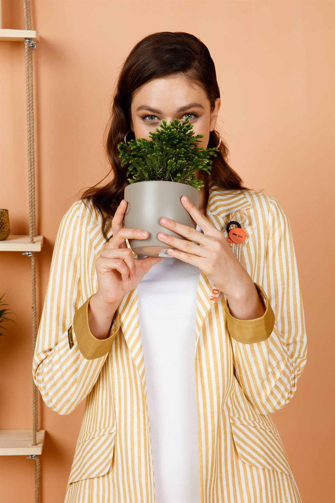 Sarı Çizgili Sol Yaka Broslu Spor Ceket