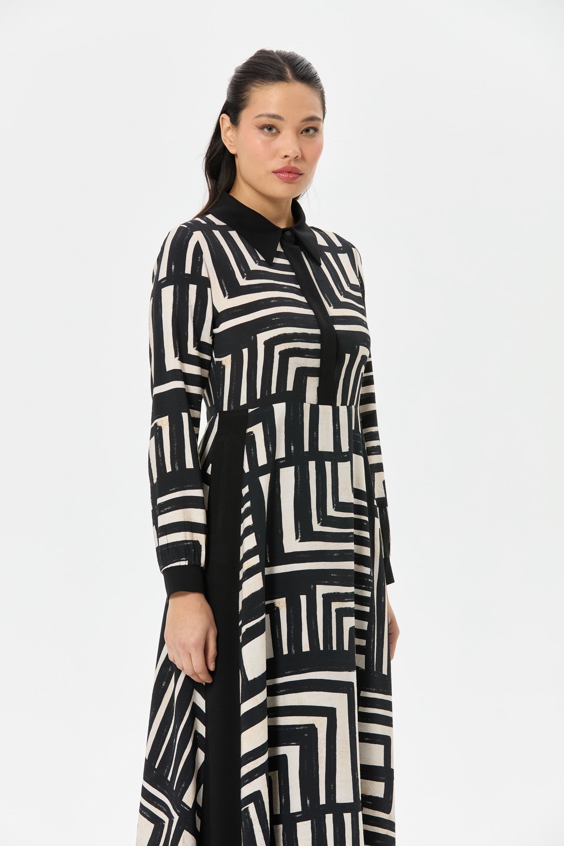 Geometrik Desenli Siyah-Bej Vual Elbise  Siyah