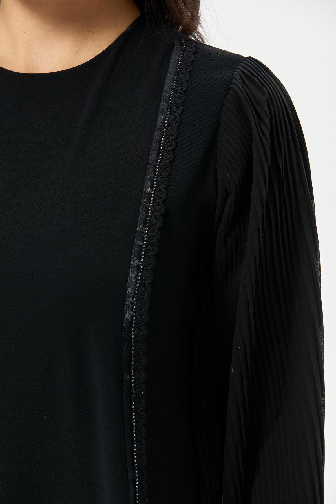 Kolu Pilise Detaylı Elbise  Siyah