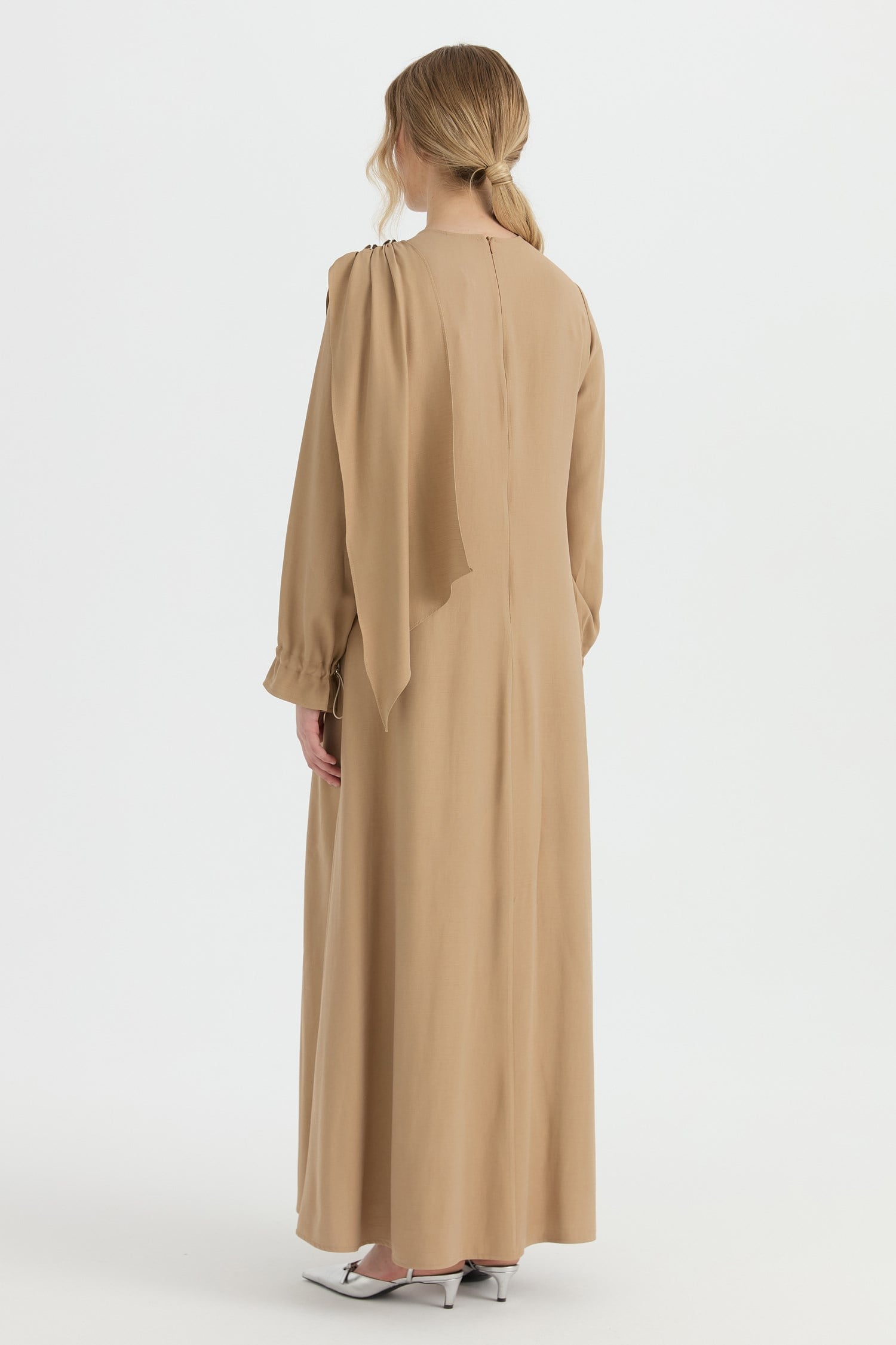 Omuz Aksesuarlı Elbise  Camel