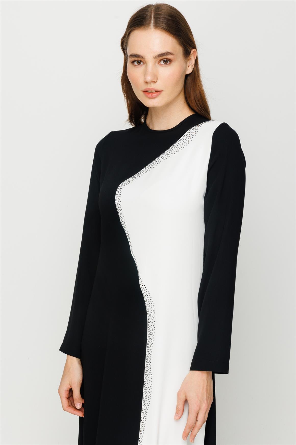 Taş İşi Detaylı Renk Geçişli Şık Narin Elbise  Ekru