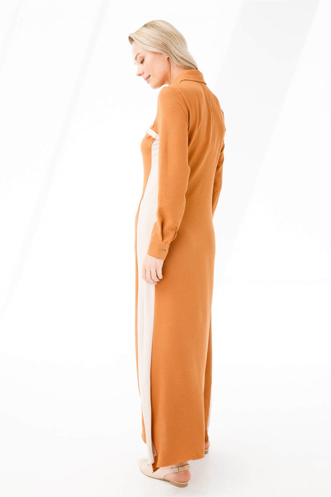 Yanları Garnili Gizli Patlı Elbise  Taba