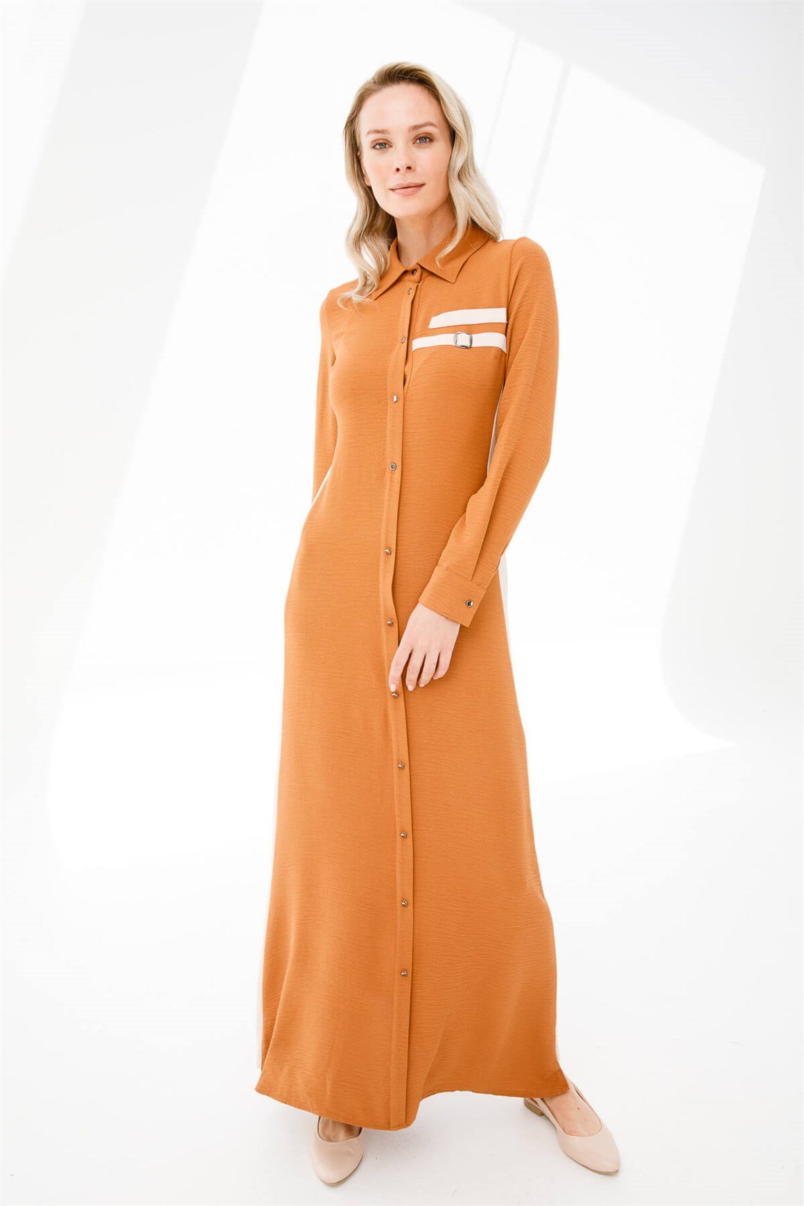 Yanları Garnili Gizli Patlı Elbise  Taba