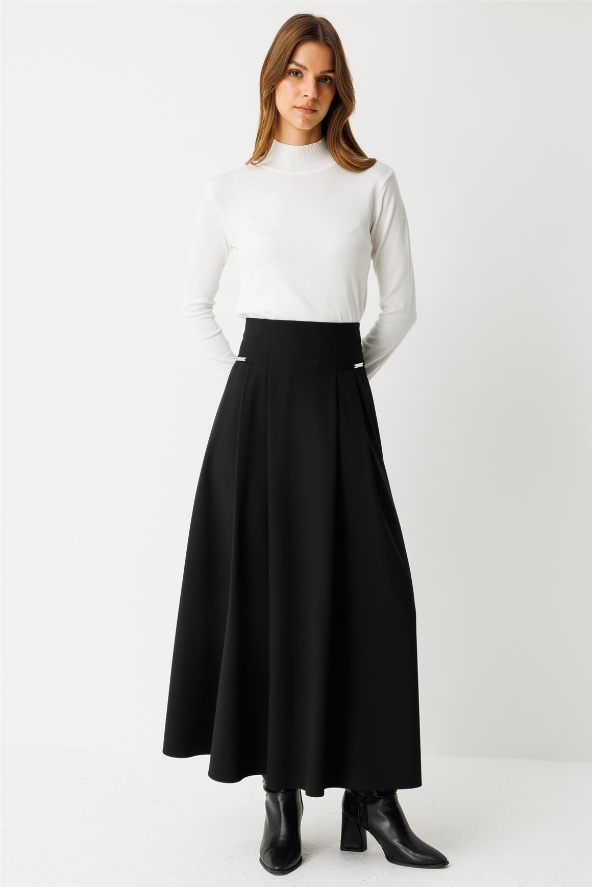 Aksesuar Detaylı Etek  Siyah