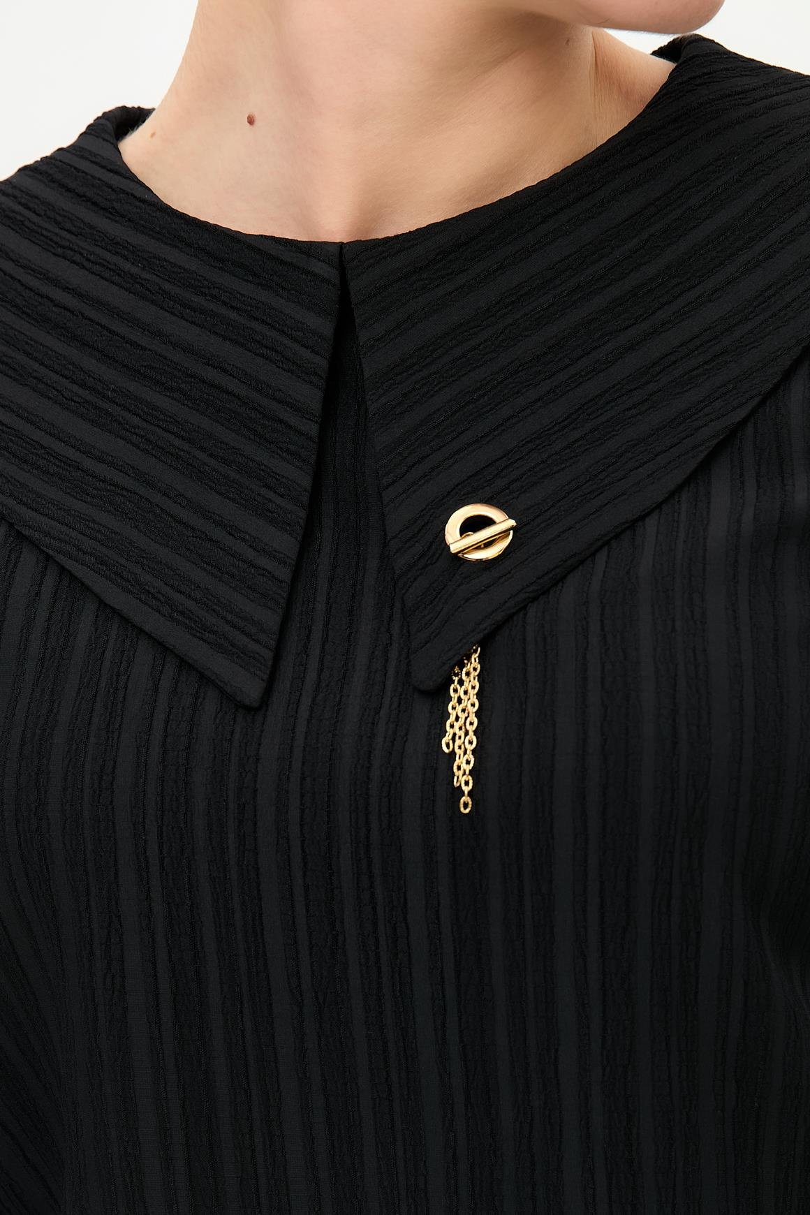 Wide Collar Skirt Suit - Black