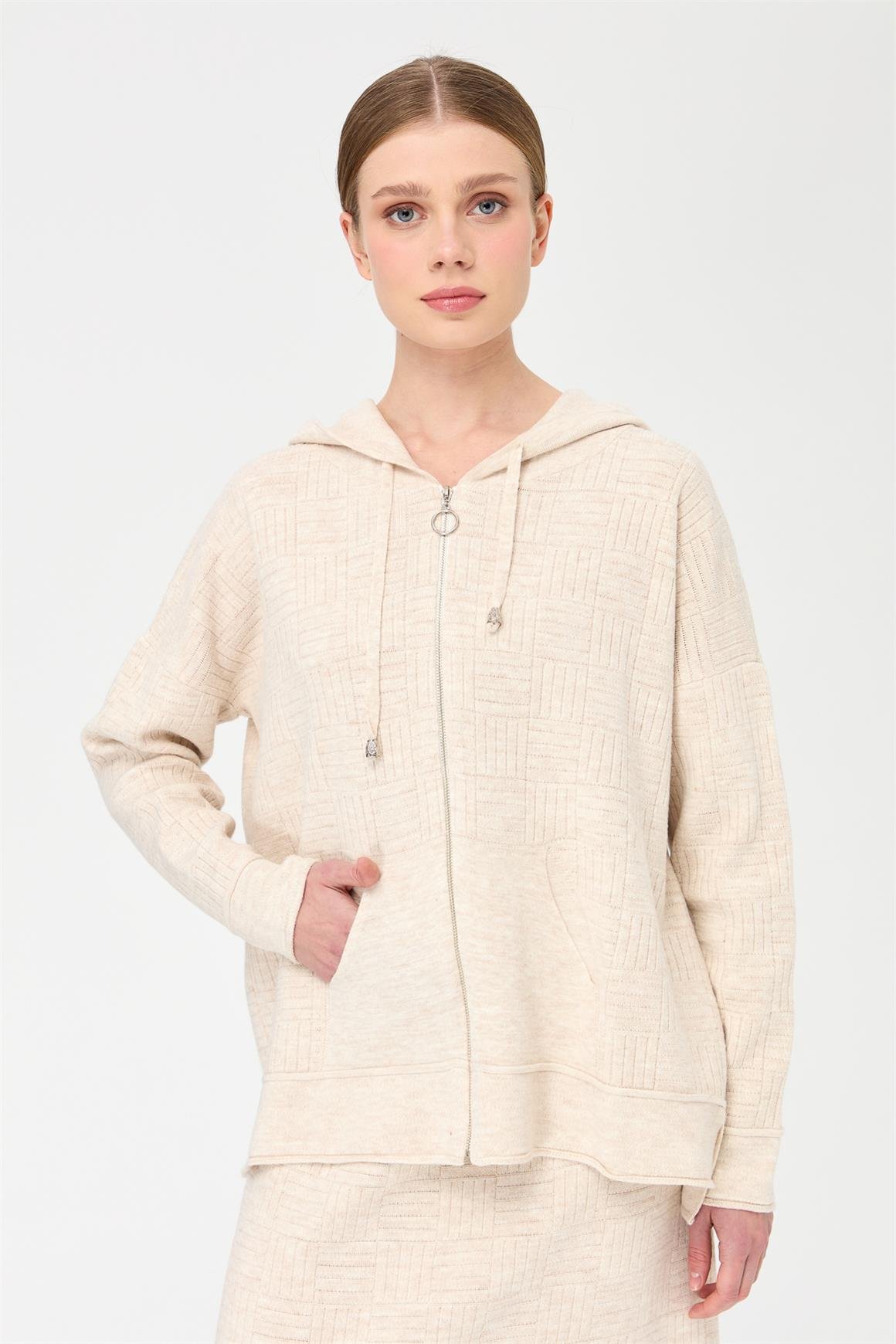 Hasır Desenli Triko Etekli Takım  Bej