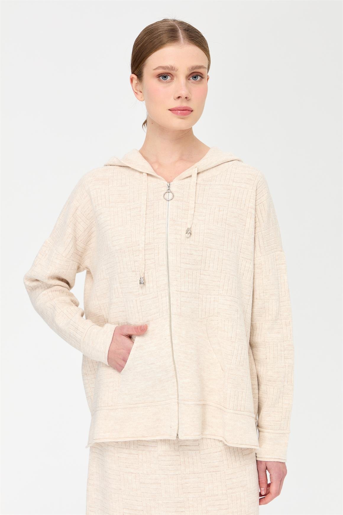 Hasır Desenli Triko Etekli Takım  Bej