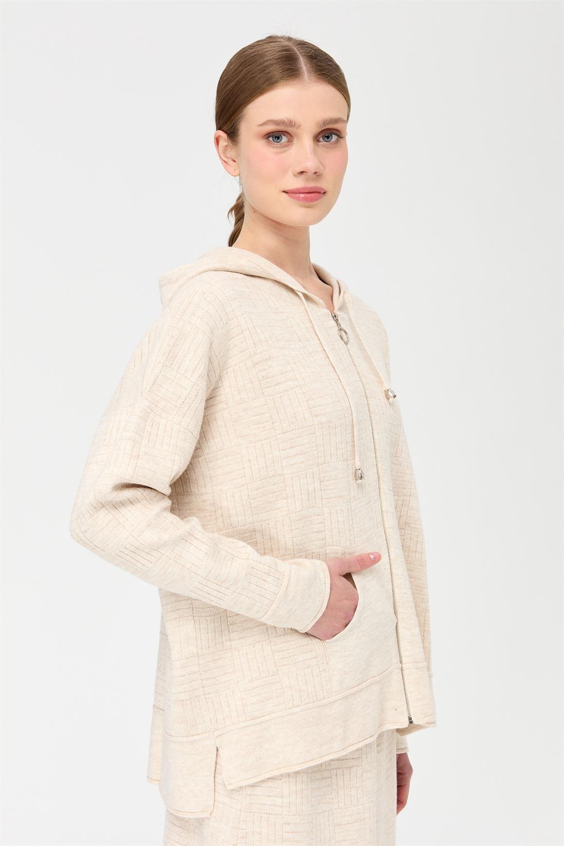 Hasır Desenli Triko Etekli Takım  Bej