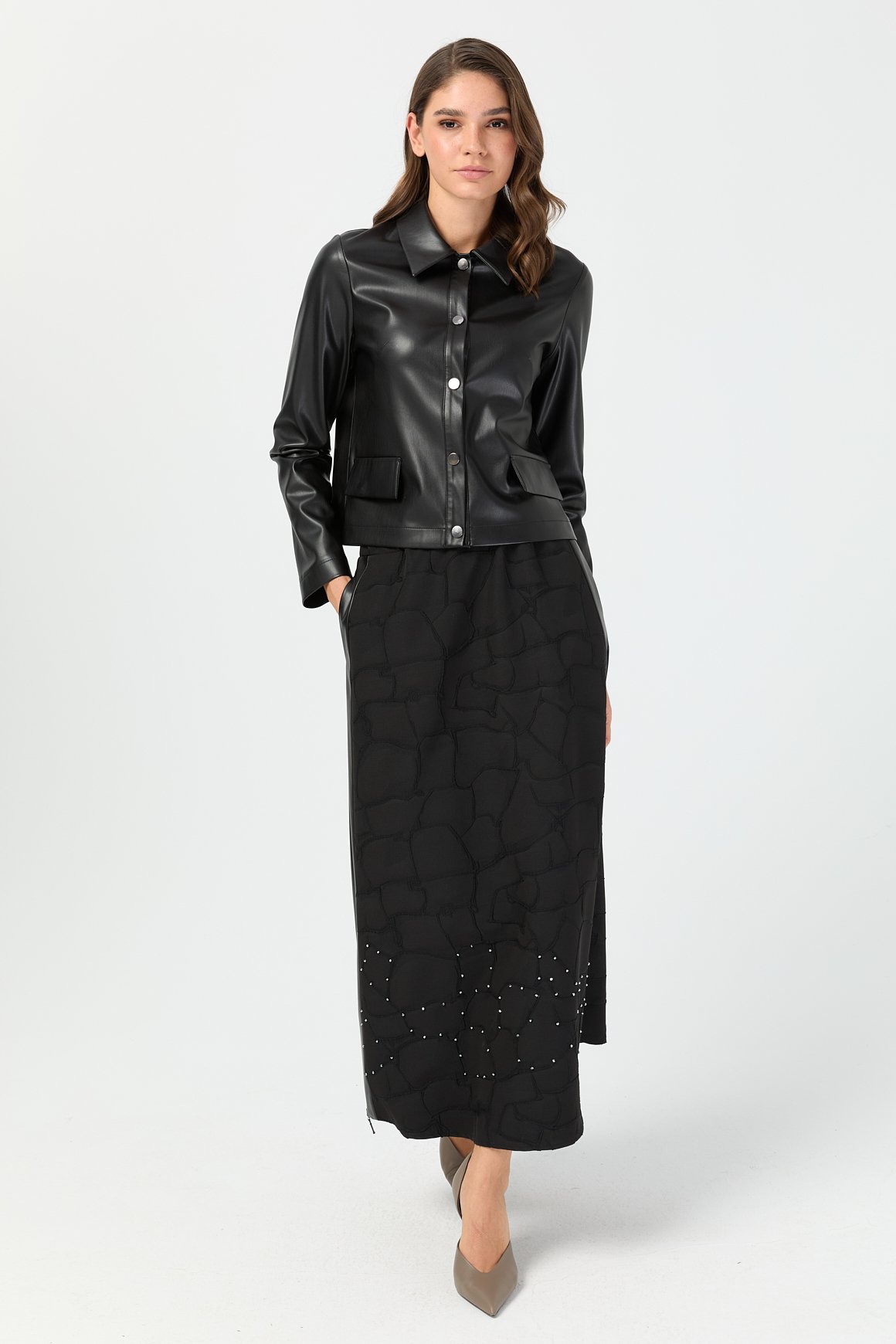 Jakar Etekli Taş İşlemeli Deri Ceketli Takım  Siyah