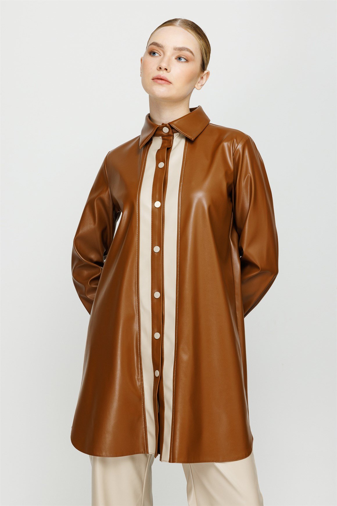 Renk Garnili Çıt Çıt Kapamalı Deri Tunik  Taba