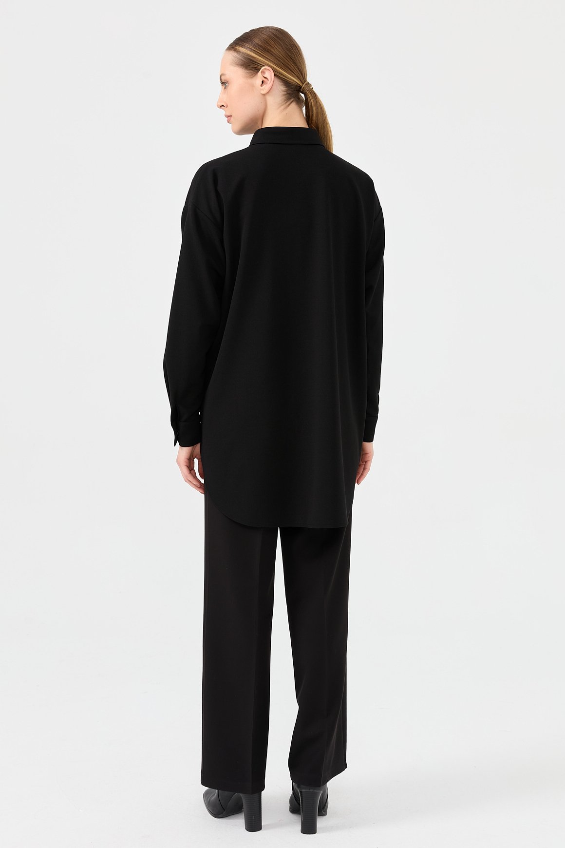 Dantel Detaylı Şık Gömlek  Siyah