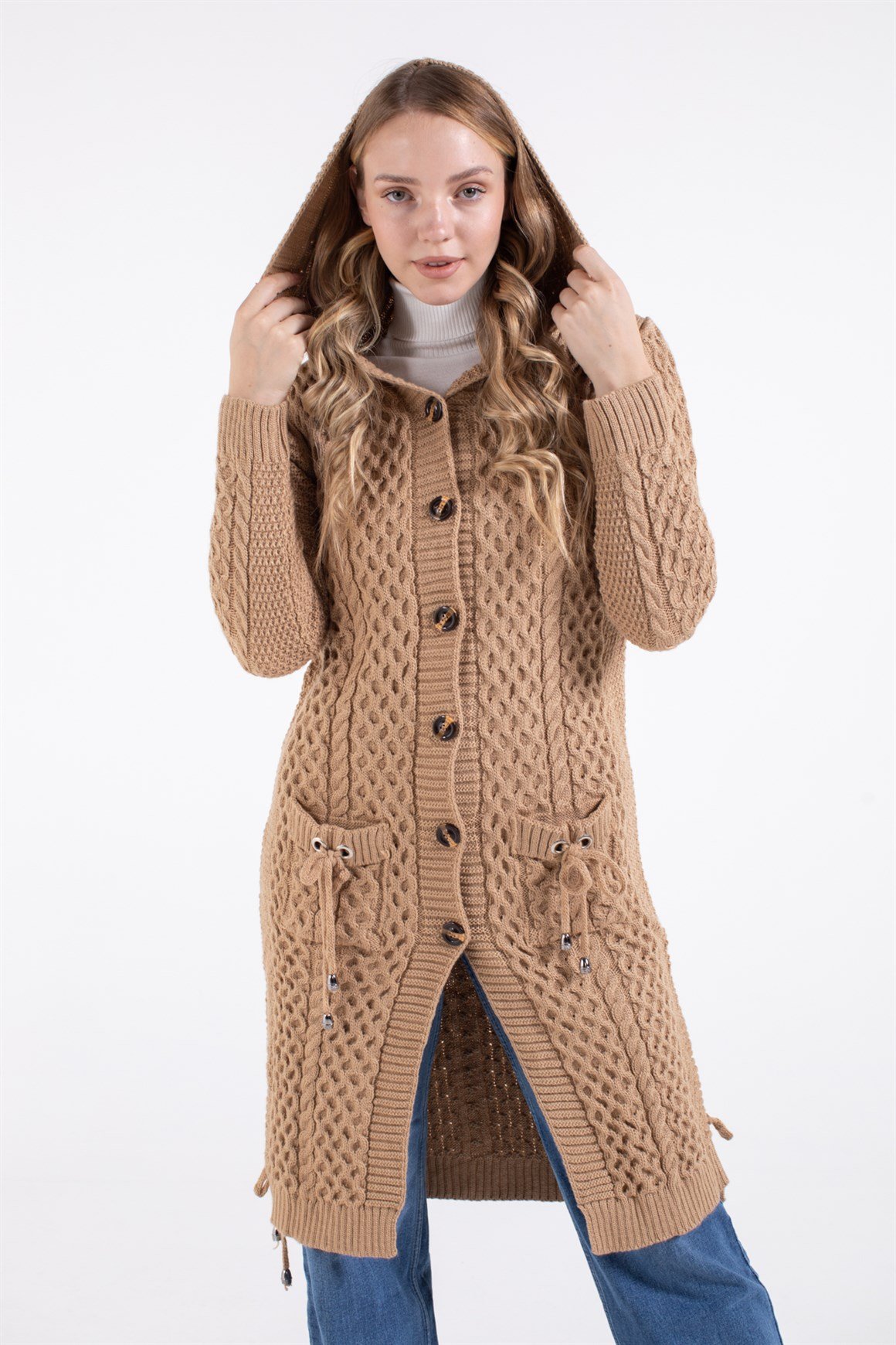 Cepte Fiyonk Detaylı Ara Boy Hırka  Camel