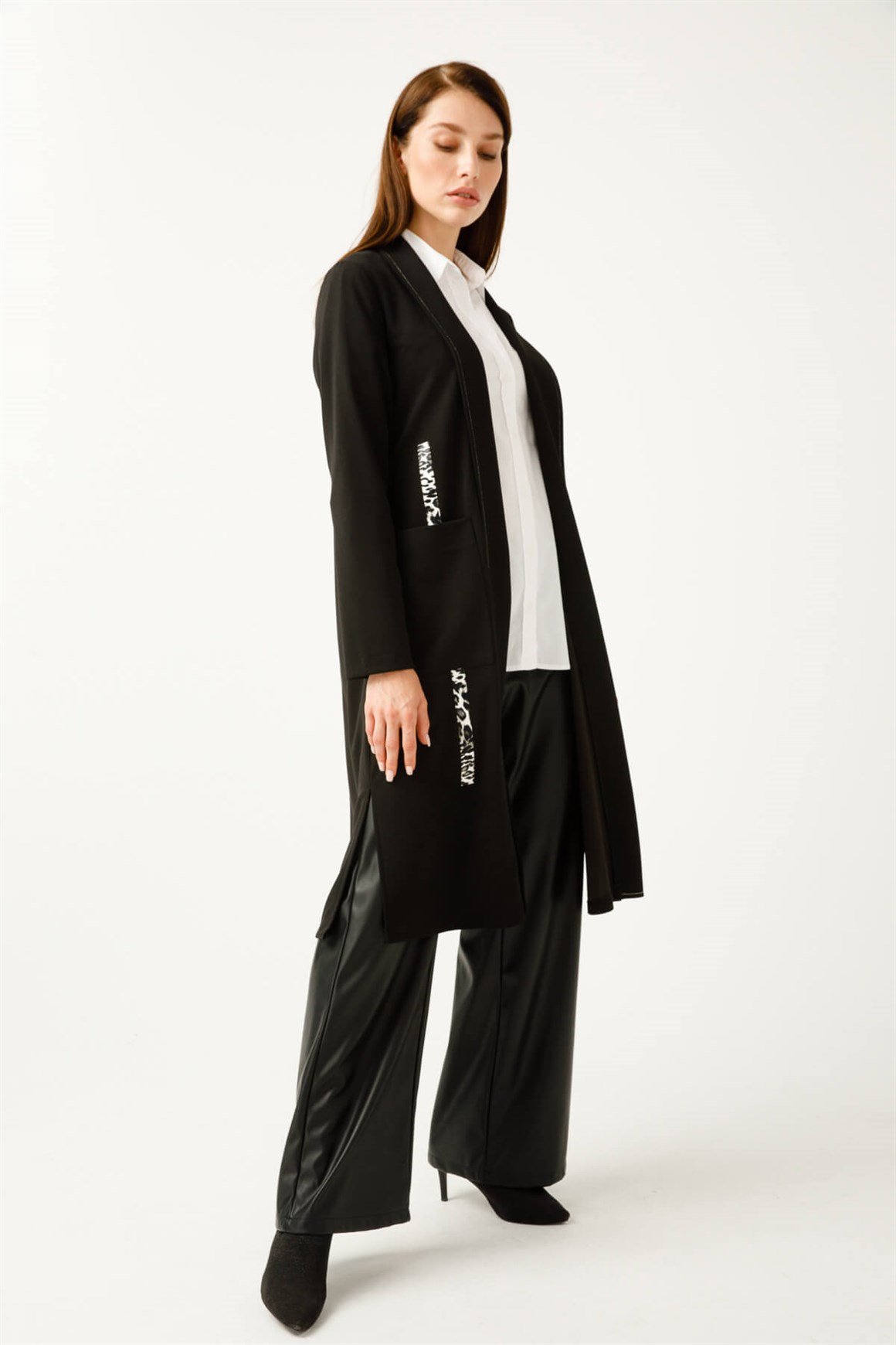 Leopar Şerit Detaylı Hırka  Siyah