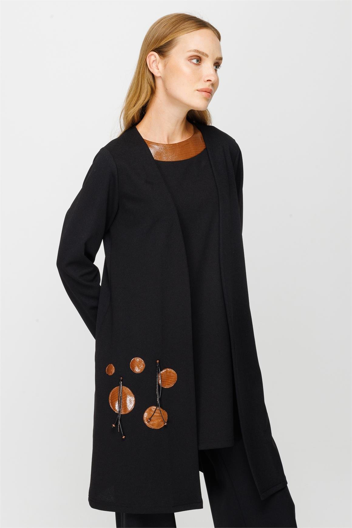 Deri Aksesuar Detaylı İç Dış Takım  Siyah