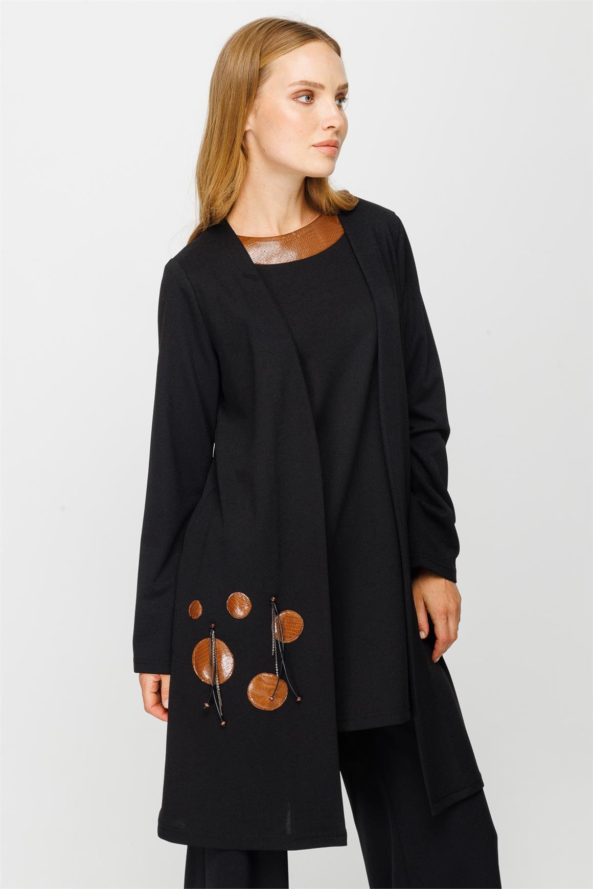 Deri Aksesuar Detaylı İç Dış Takım  Siyah