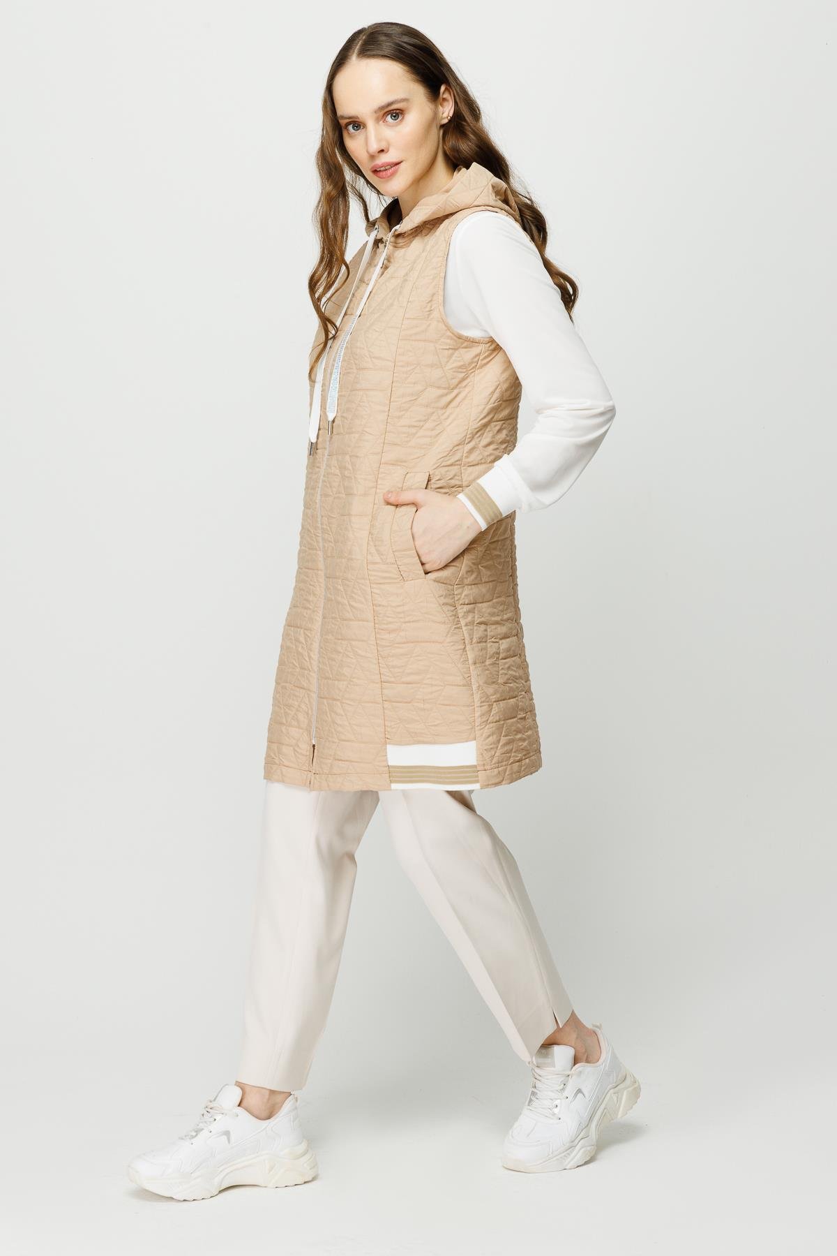 Kendinden Desenli Kapişonlu Yelek Tunik Takım  Vizon