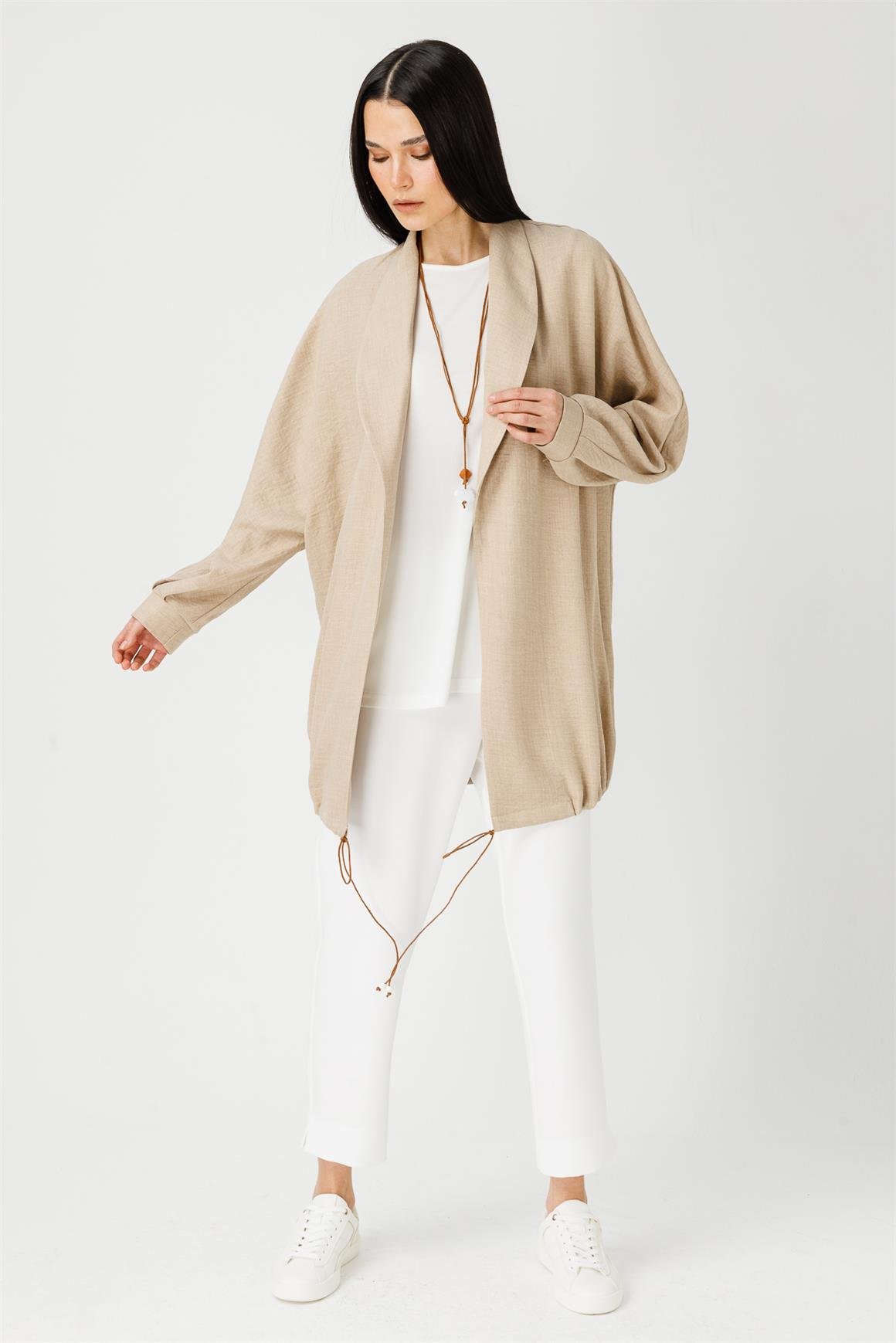Kolye Detaylı Tunik Ceket Takım  Bej