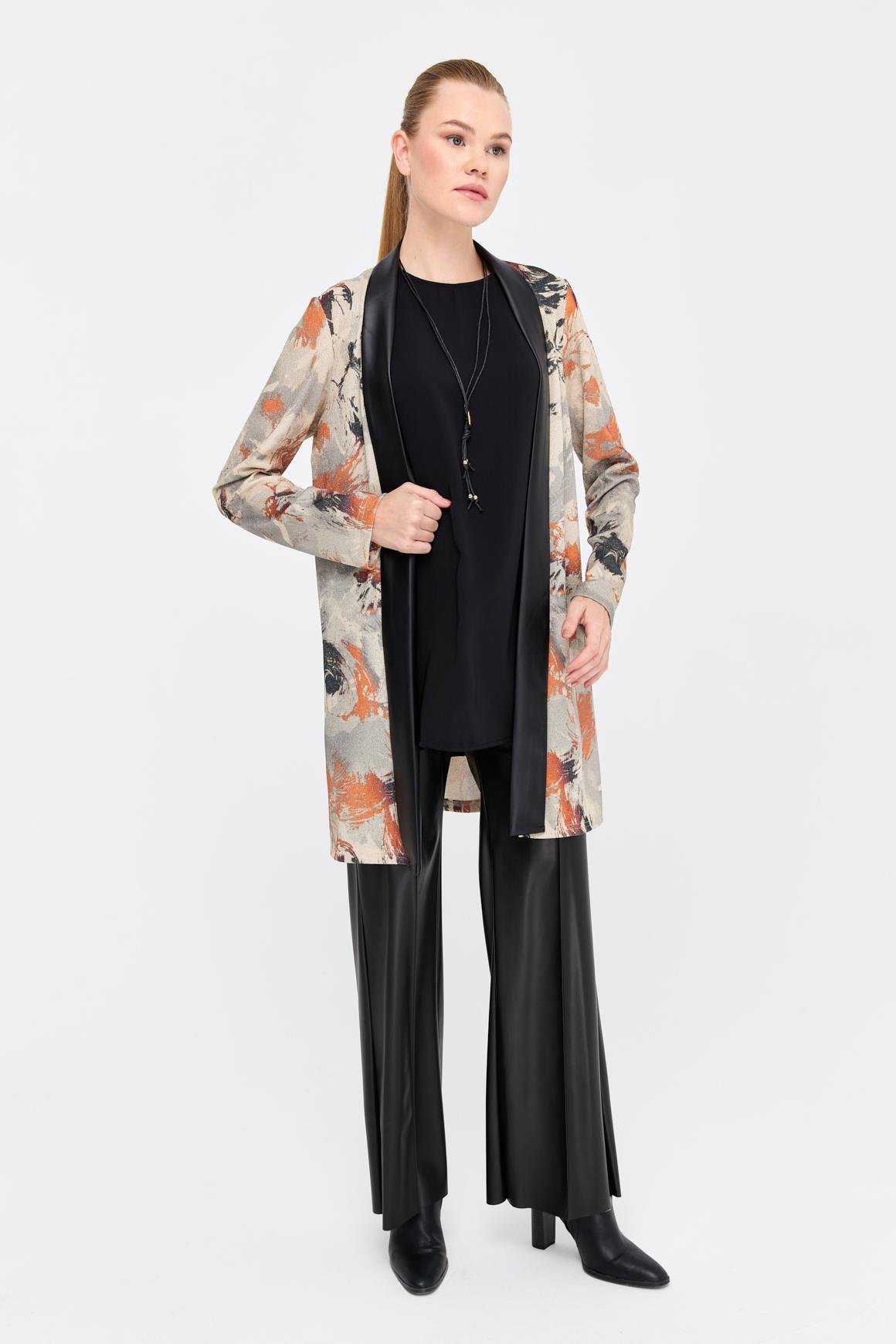 Özel Desenli Kolyeli İç Dış Takım  Bej