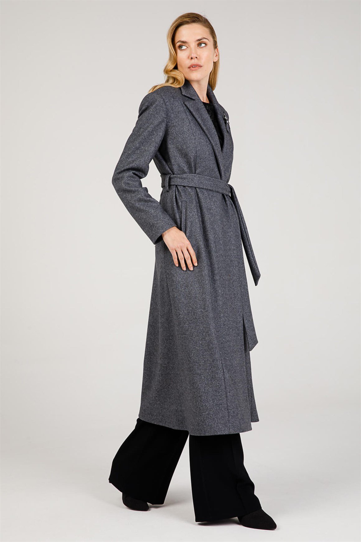 Erkek Yaka Aksesuarlı Kaban