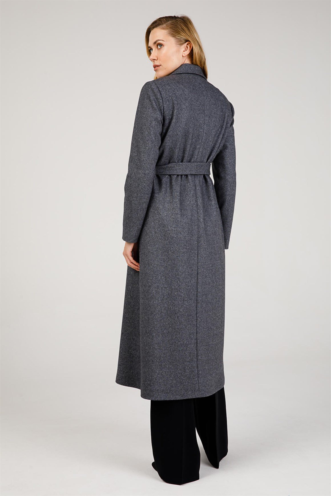 Erkek Yaka Aksesuarlı Kaban