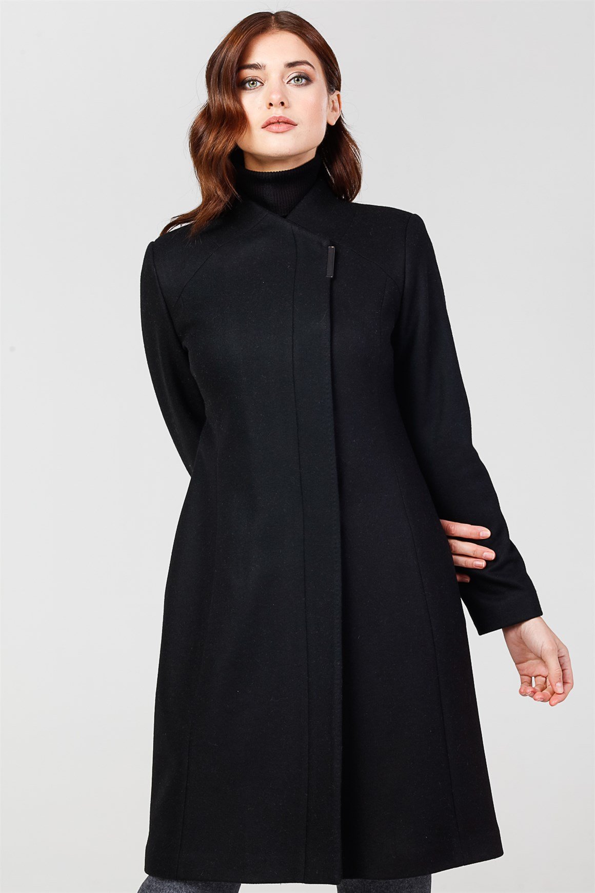 Siyah - Çıt Çıt Düğmeli Yakasız Kaban