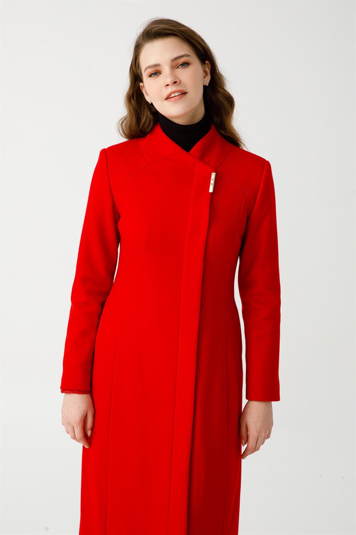 Verev Yaka Manto  Kırmızı